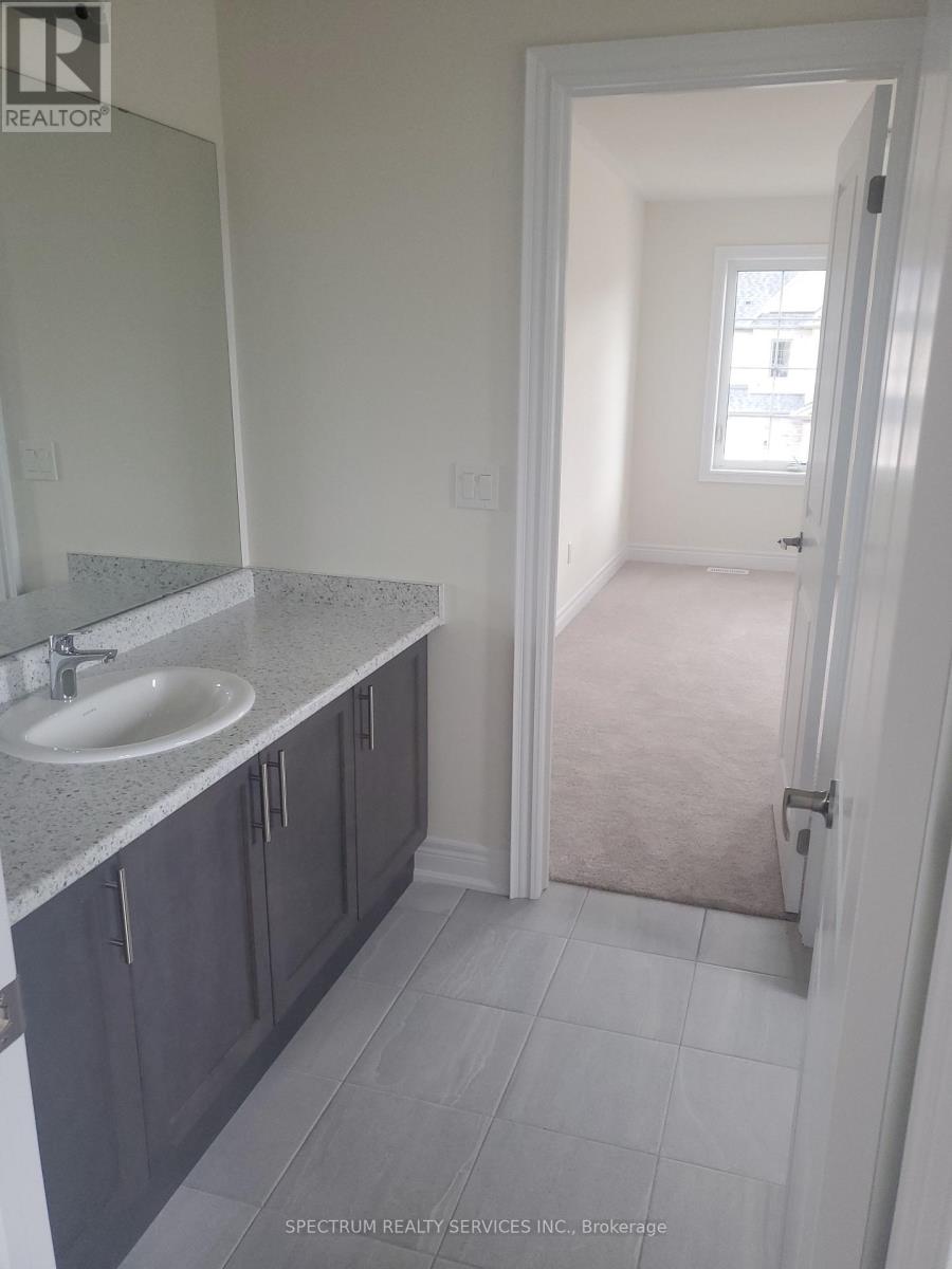 27 Rogerson Street E, Clarington (Newcastle), Ontario  L1B 0W4 - Photo 13 - E12210732