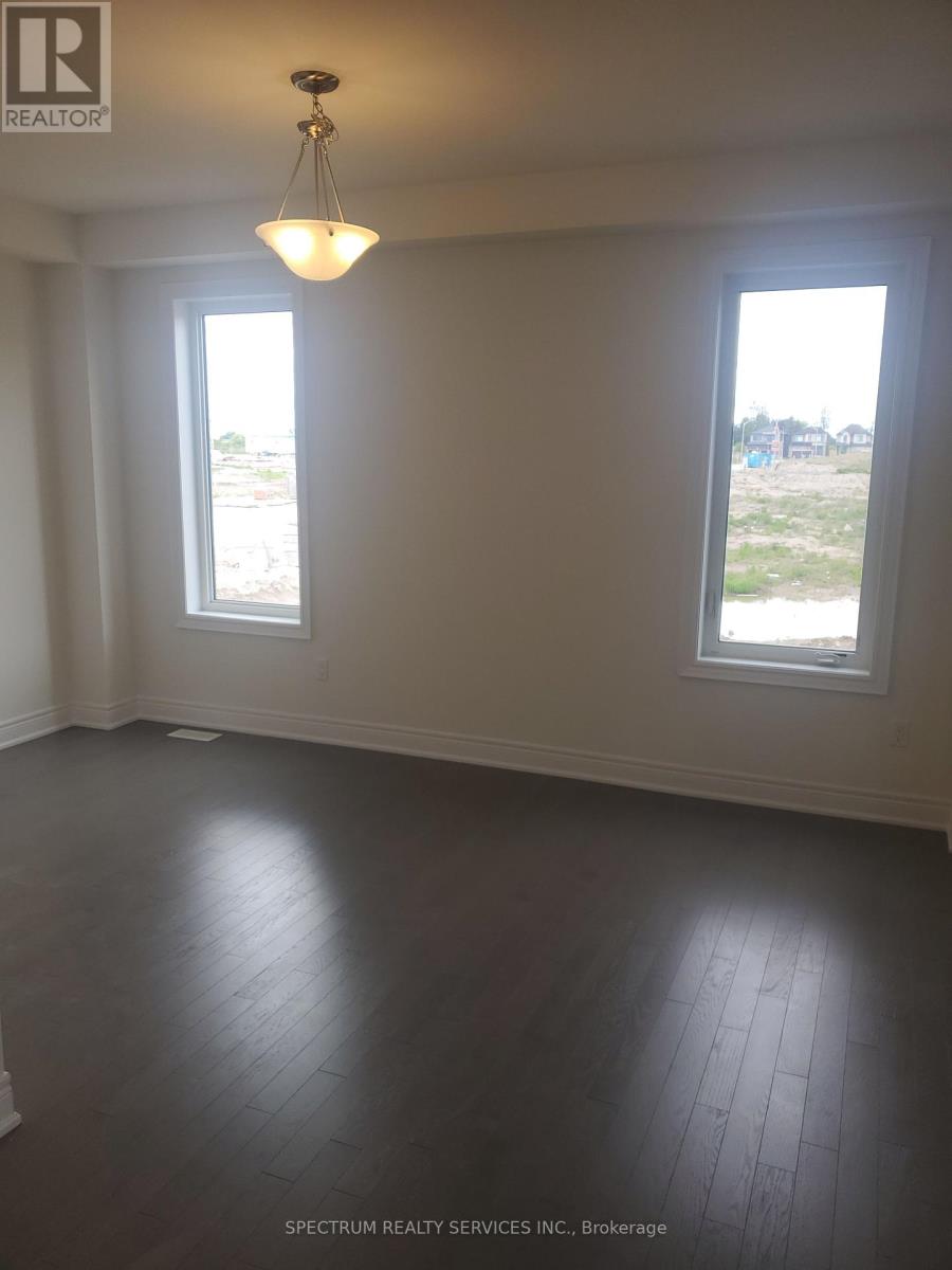 27 Rogerson Street E, Clarington (Newcastle), Ontario  L1B 0W4 - Photo 7 - E12210732