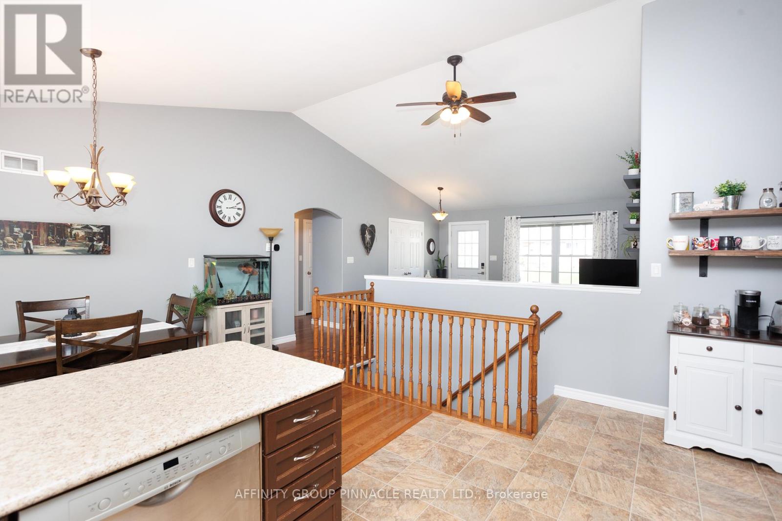 139 1/2 King Street, Kawartha Lakes (Lindsay), Ontario  K9V 1E4 - Photo 17 - X12210921