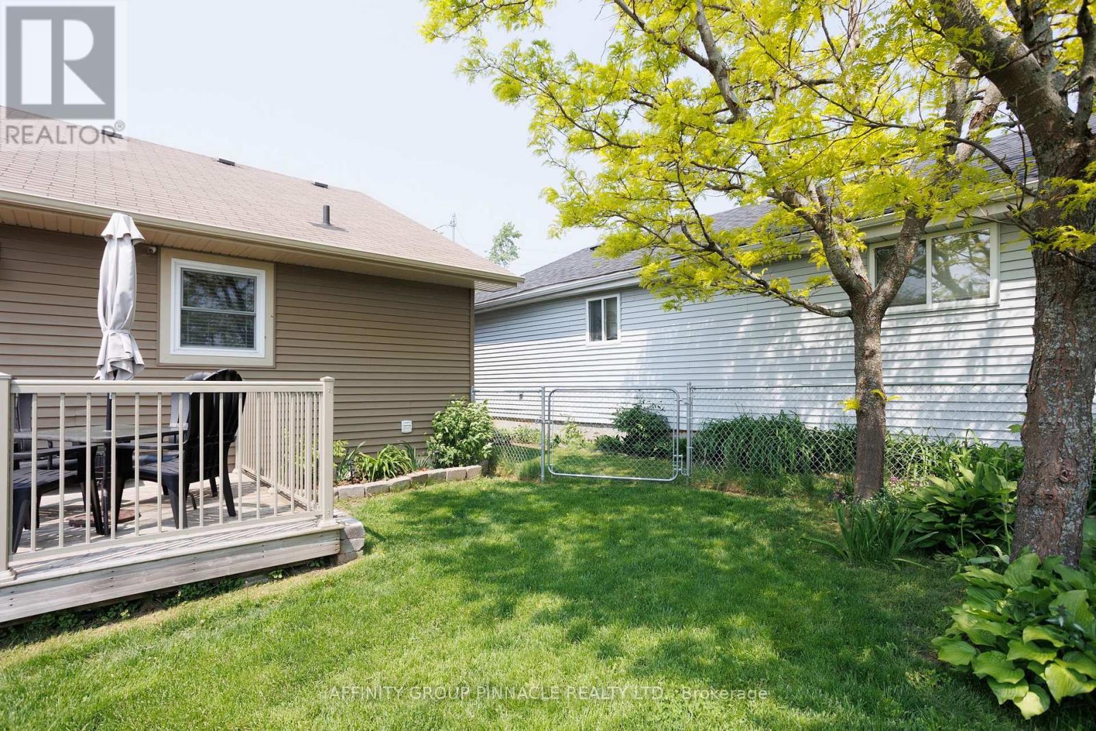 139 1/2 King Street, Kawartha Lakes (Lindsay), Ontario  K9V 1E4 - Photo 38 - X12210921