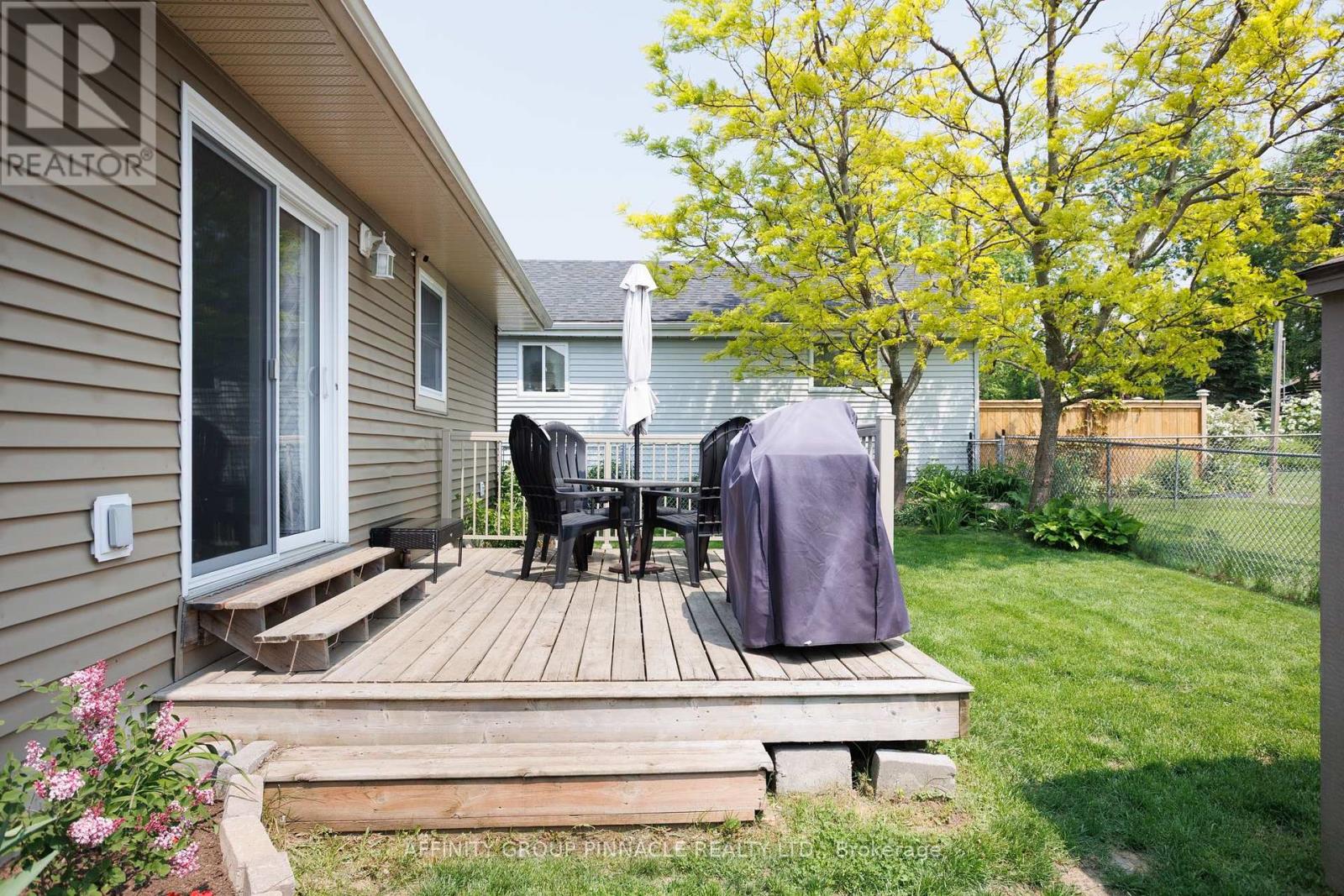 139 1/2 King Street, Kawartha Lakes (Lindsay), Ontario  K9V 1E4 - Photo 41 - X12210921