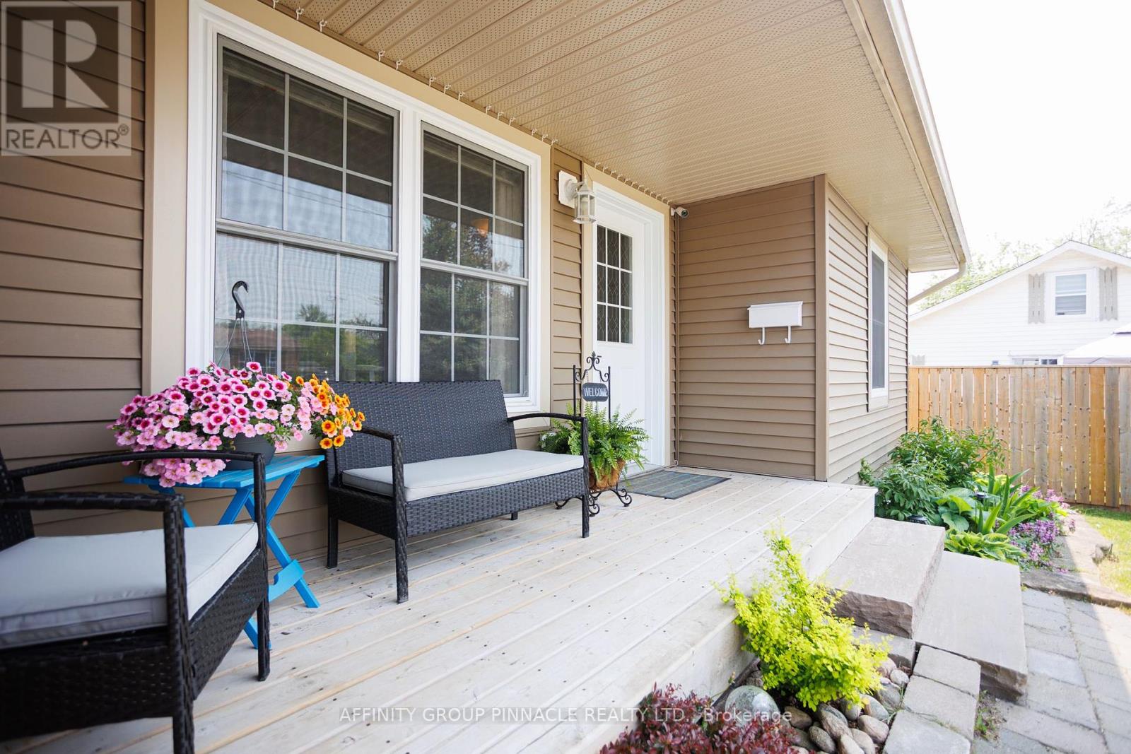 139 1/2 King Street, Kawartha Lakes (Lindsay), Ontario  K9V 1E4 - Photo 5 - X12210921