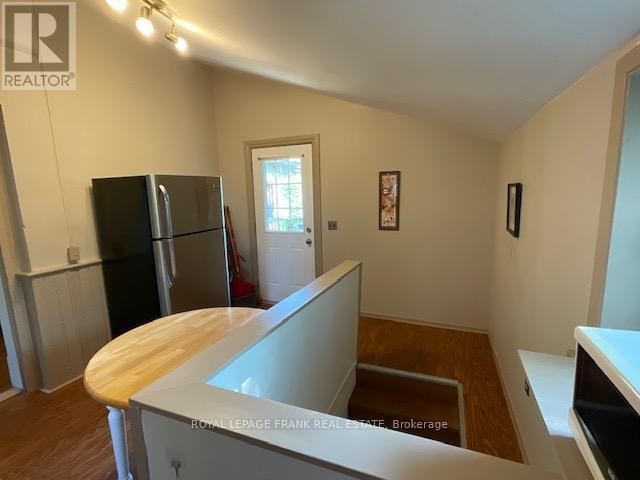 168 Rubidge Street, Peterborough Central (South), Ontario  K9J 3N7 - Photo 10 - X12211859