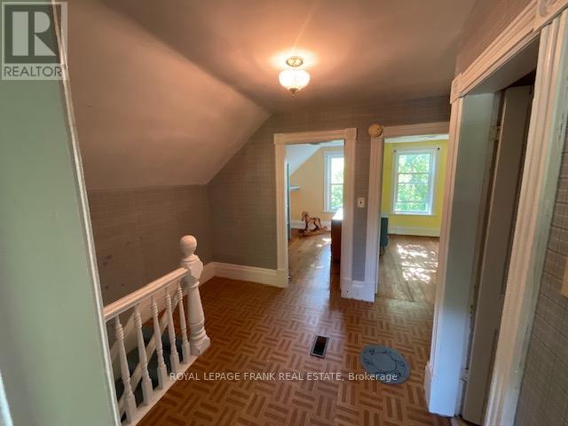 168 Rubidge Street, Peterborough Central (South), Ontario  K9J 3N7 - Photo 12 - X12211859