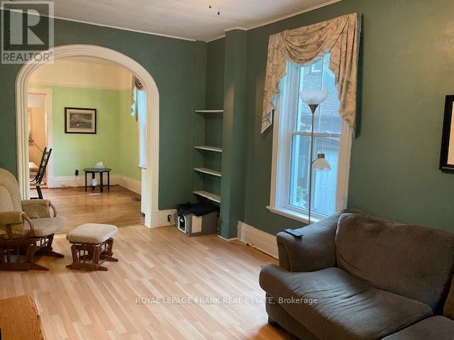 168 Rubidge Street, Peterborough Central (South), Ontario  K9J 3N7 - Photo 6 - X12211859