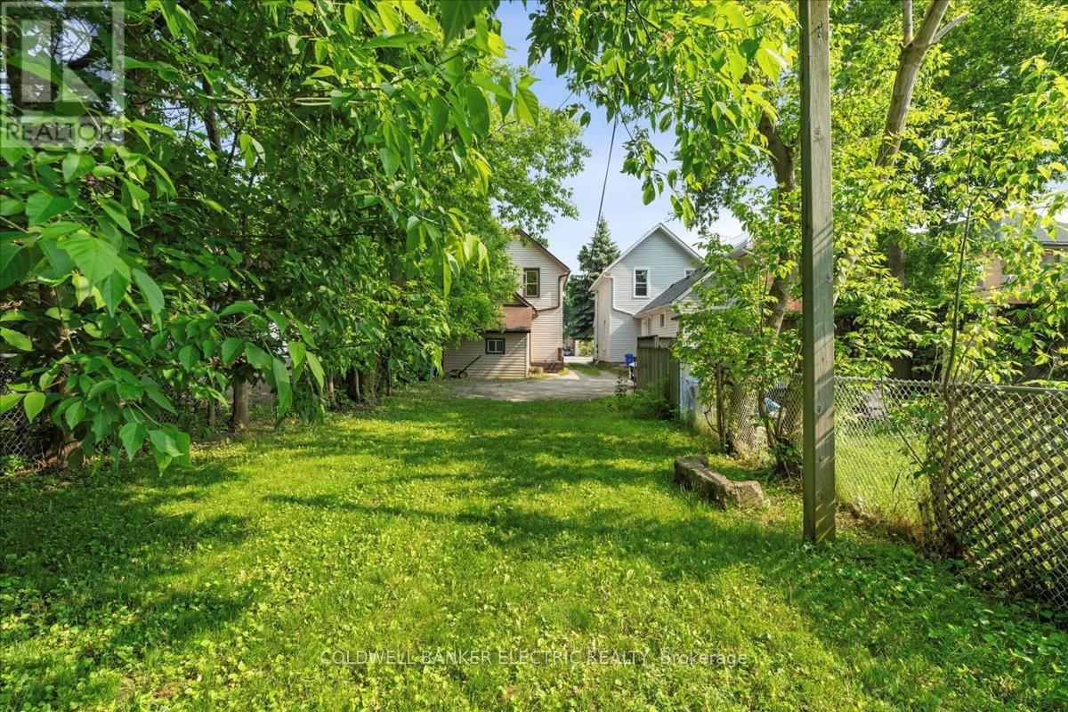 544 Chamberlain Street, Peterborough Central (South), Ontario  K9J 4L5 - Photo 41 - X12211883
