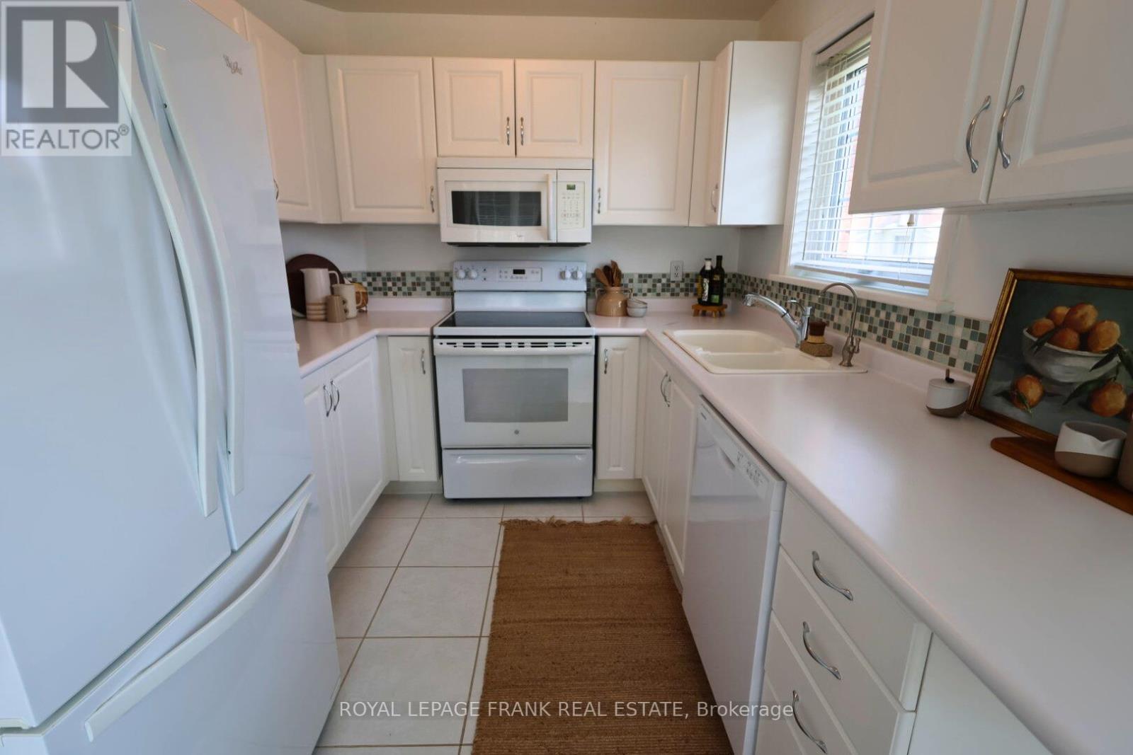 1606 Ramblewood Drive, Peterborough West (South), Ontario  K9K 2C5 - Photo 6 - X12212536