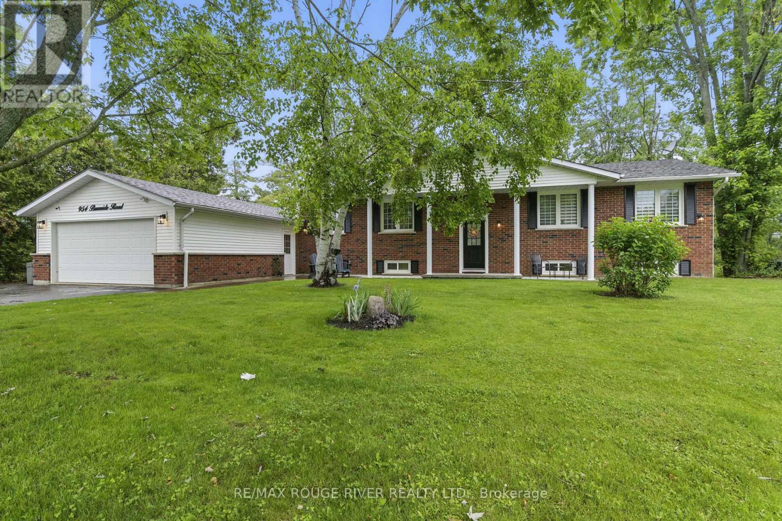 954 Burnside Road, Selwyn, Ontario  K0L 1H0 - Photo 2 - X12212447