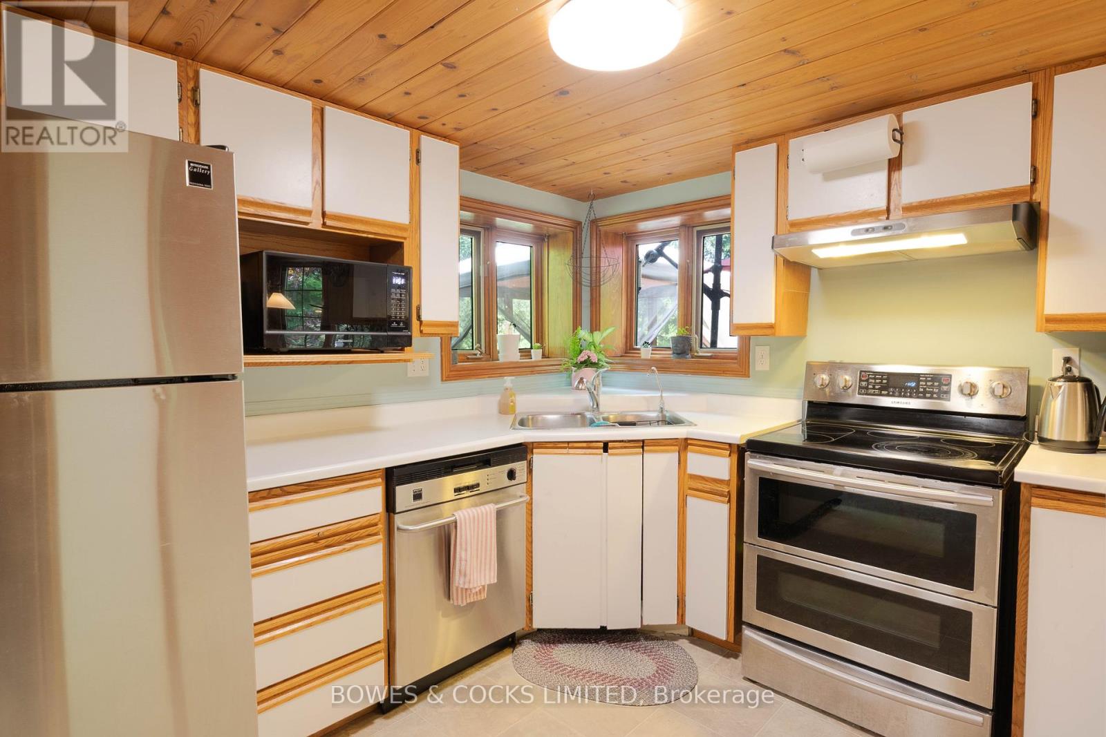 19 Ridge Road, Bancroft (Bancroft Ward), Ontario  K0L 1C0 - Photo 17 - X12212786