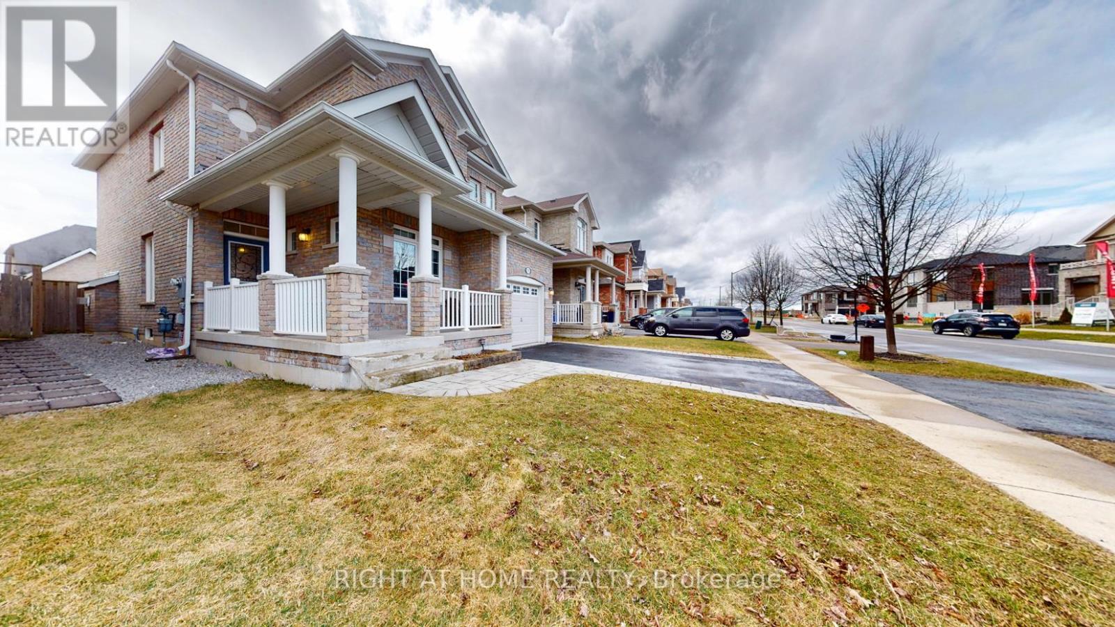 99 Grady Drive, Clarington (Newcastle), Ontario  L1B 0C6 - Photo 4 - E12212794