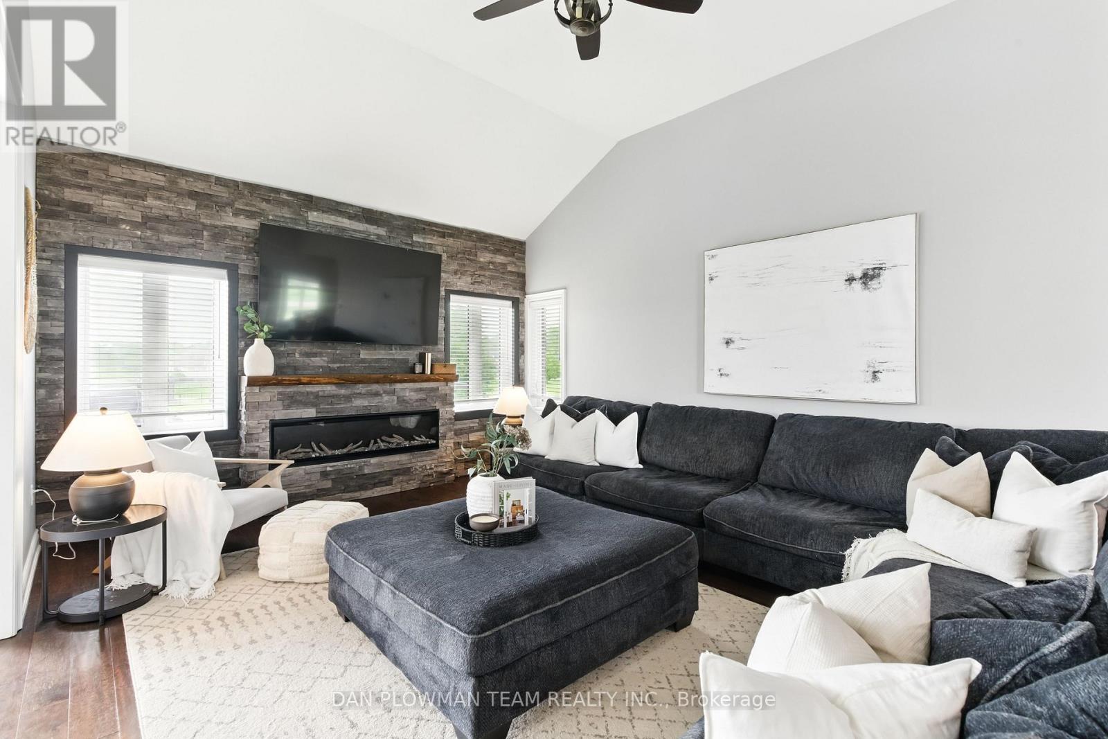 47 Songbird Crescent, Kawartha Lakes, Ontario  K9V 0A9 - Photo 12 - X12212895