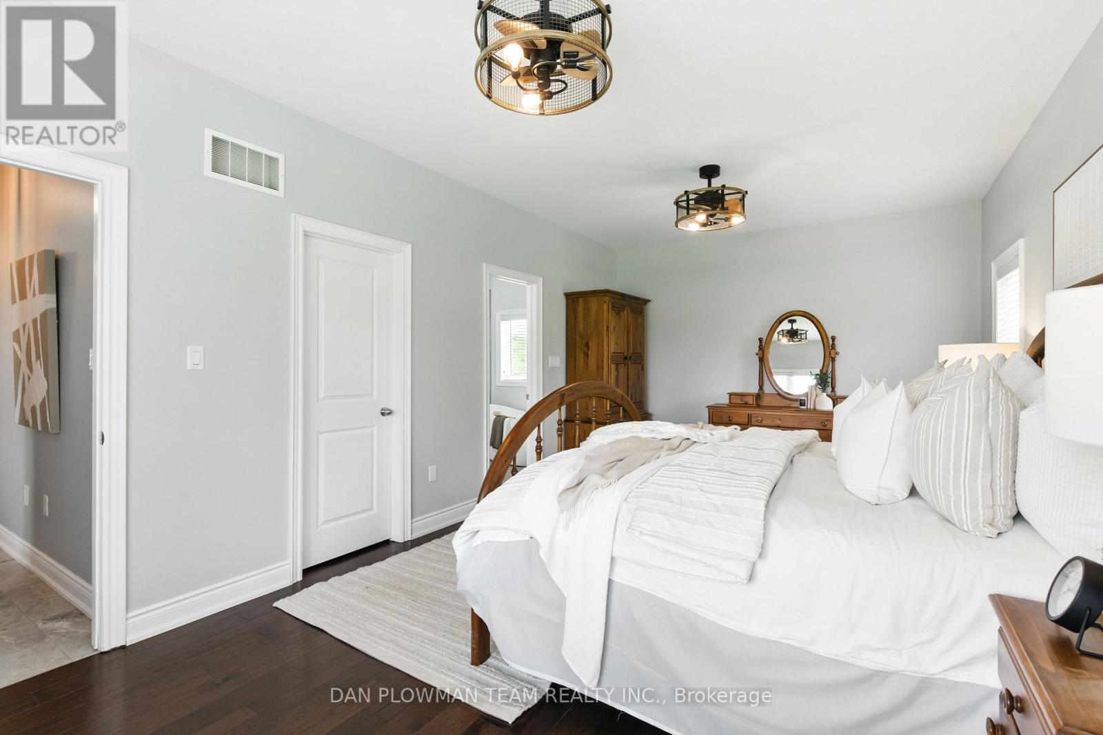 47 Songbird Crescent, Kawartha Lakes, Ontario  K9V 0A9 - Photo 22 - X12212895