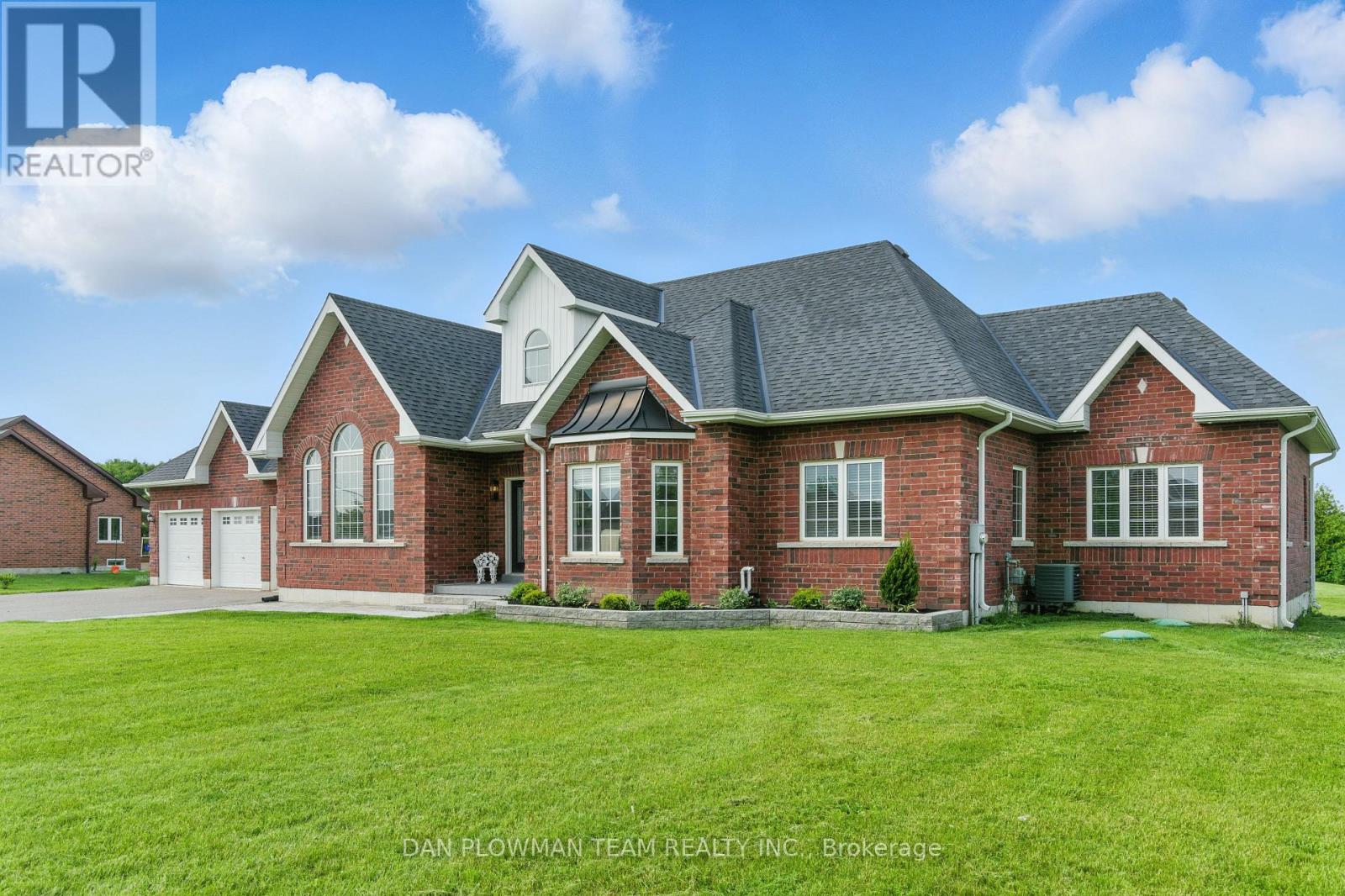 47 Songbird Crescent, Kawartha Lakes, Ontario  K9V 0A9 - Photo 3 - X12212895