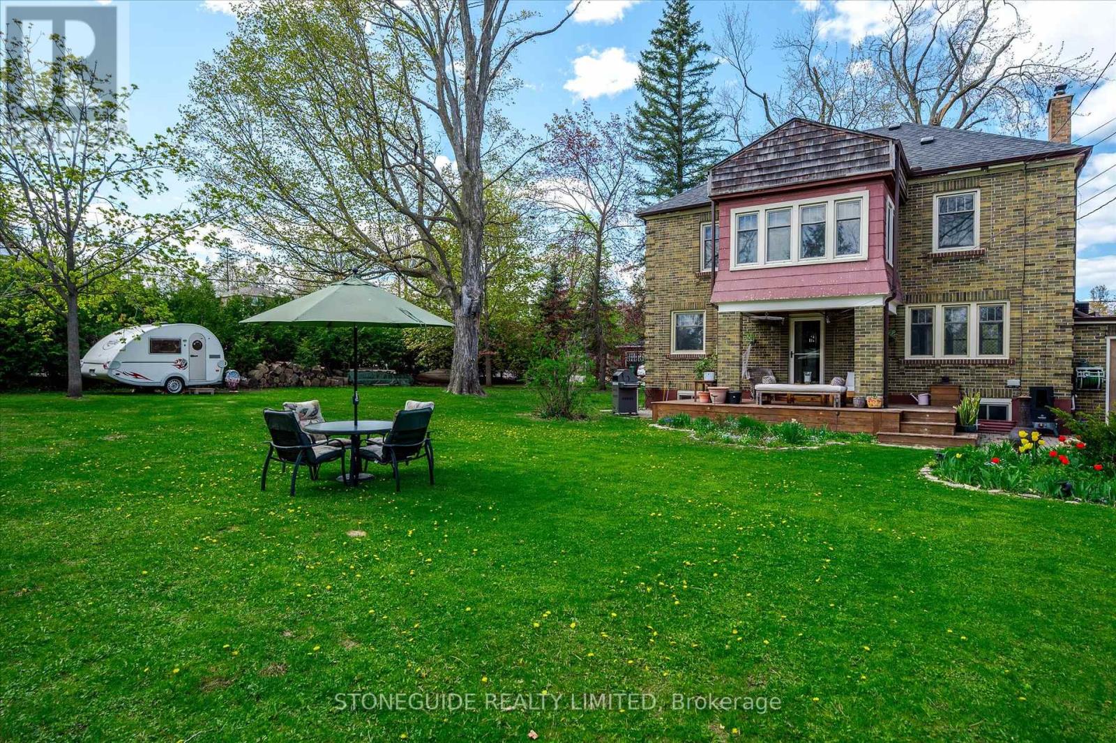 661 Weller Street, Peterborough Central (Old West End), Ontario  K9J 4X1 - Photo 44 - X12213130