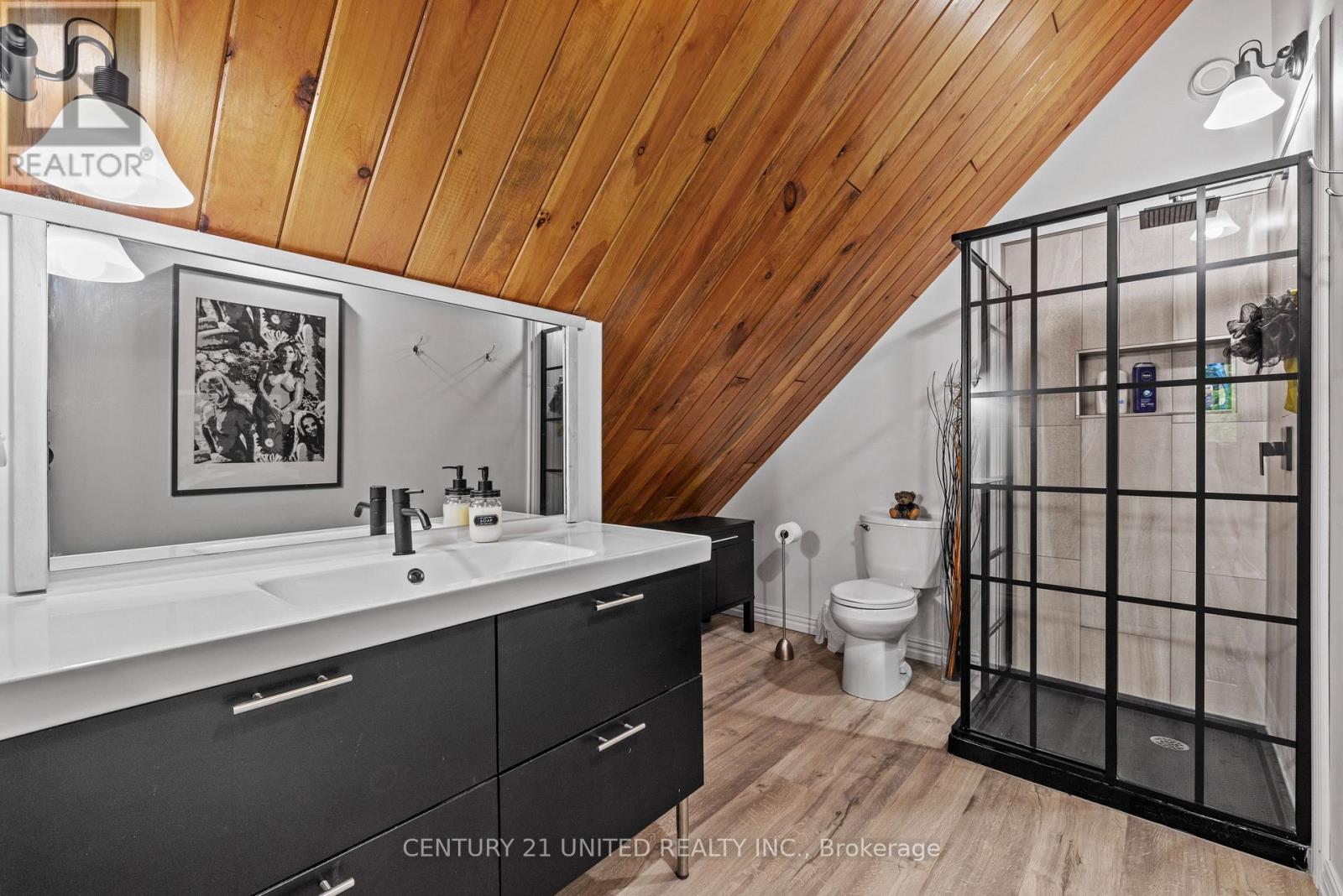 113 Sugarbush Boulevard, Trent Lakes, Ontario  K0L 1J0 - Photo 19 - X12213157
