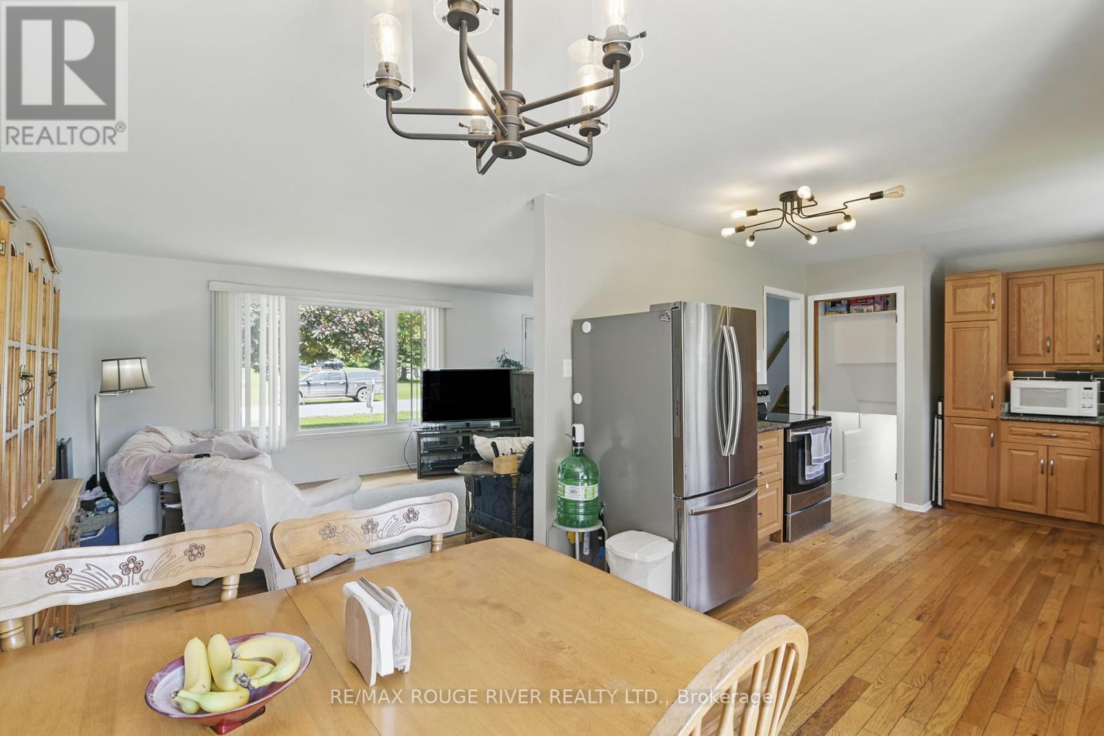 19 Edwards Drive, Otonabee-South Monaghan, Ontario  K0L 2G0 - Photo 11 - X12213064