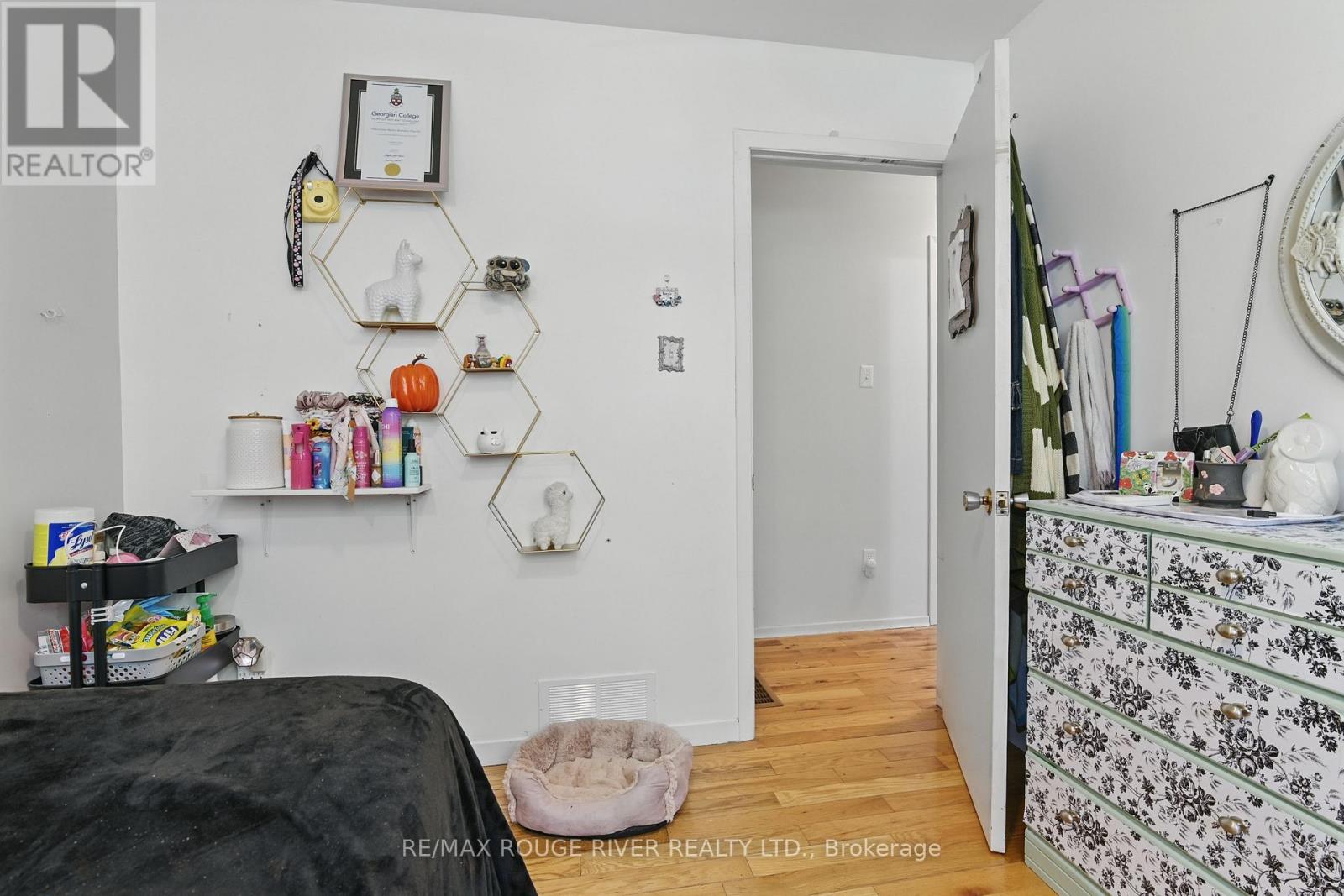 19 Edwards Drive, Otonabee-South Monaghan, Ontario  K0L 2G0 - Photo 40 - X12213064