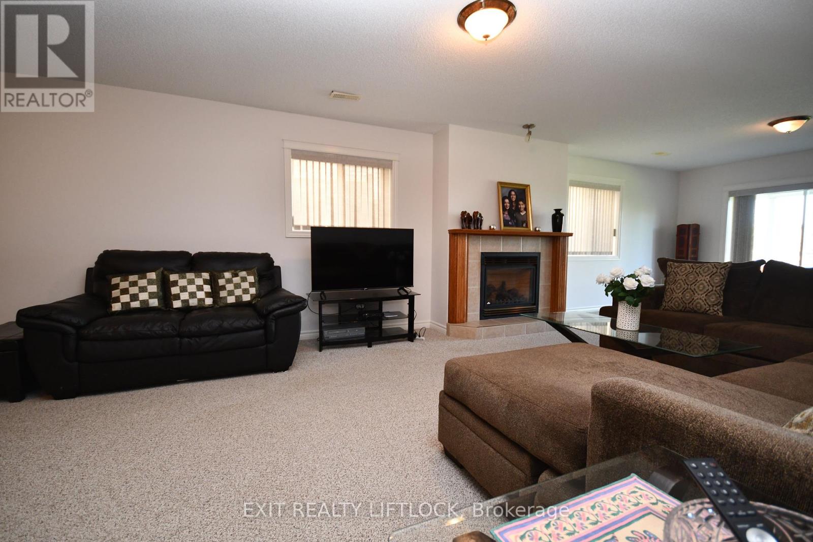 1724 Glenforest Boulevard, Peterborough West (North), Ontario  K9K 2P5 - Photo 23 - X12213625