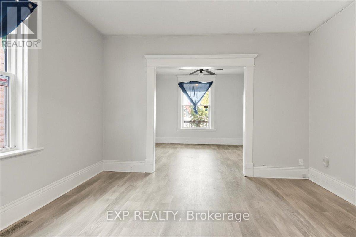 650 Armour Road, Peterborough East (Central), Ontario  K9H 1Z4 - Photo 11 - X12213696