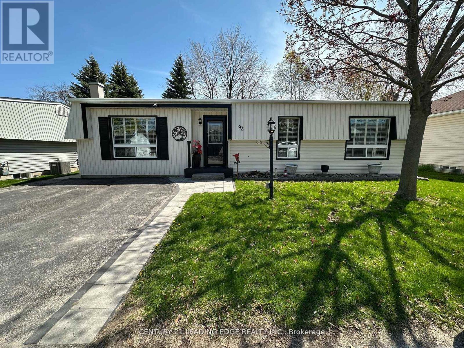 93 Wilmot Trail, Clarington (Bowmanville), Ontario  L1B 1A7 - Photo 1 - E12213473