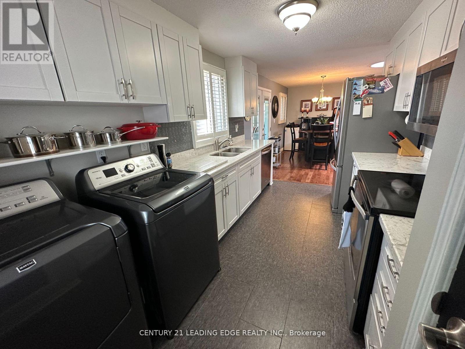 93 Wilmot Trail, Clarington (Bowmanville), Ontario  L1B 1A7 - Photo 10 - E12213473