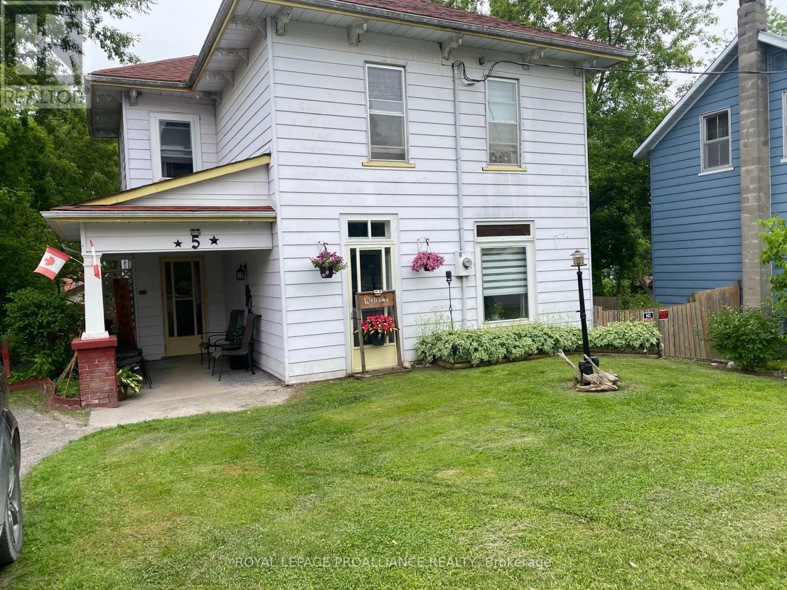 5 Mathison Street W, Havelock-Belmont-Methuen (Havelock), Ontario  K0L 1Z0 - Photo 1 - X12213774