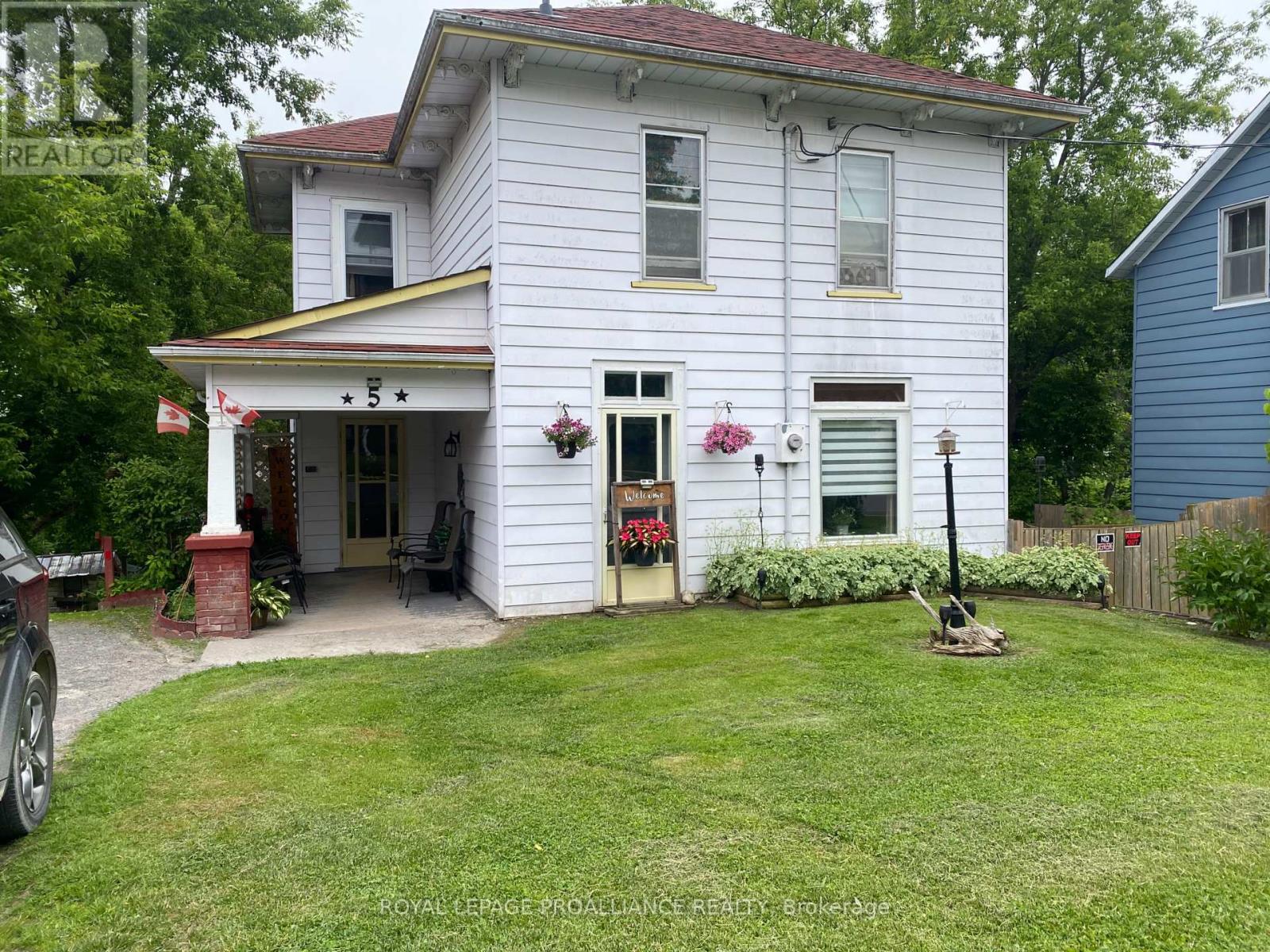5 Mathison Street W, Havelock-Belmont-Methuen (Havelock), Ontario  K0L 1Z0 - Photo 2 - X12213774