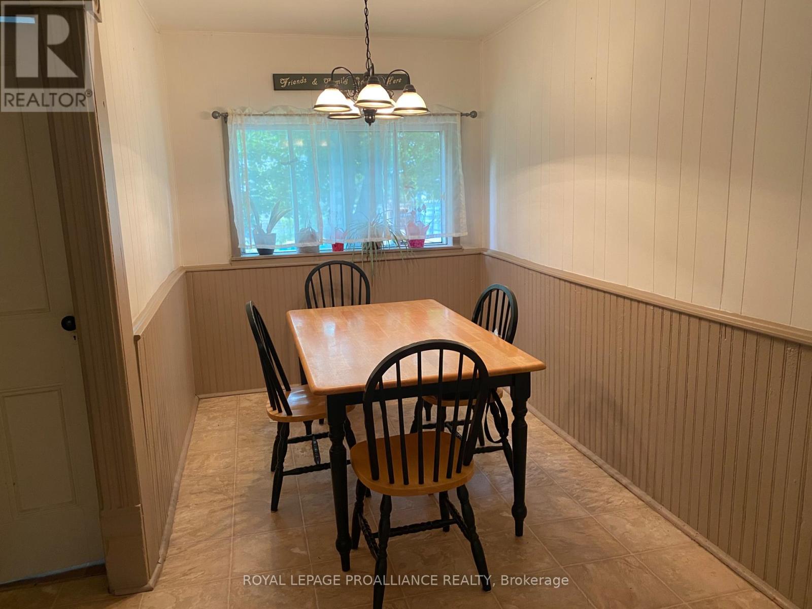 5 Mathison Street W, Havelock-Belmont-Methuen (Havelock), Ontario  K0L 1Z0 - Photo 6 - X12213774