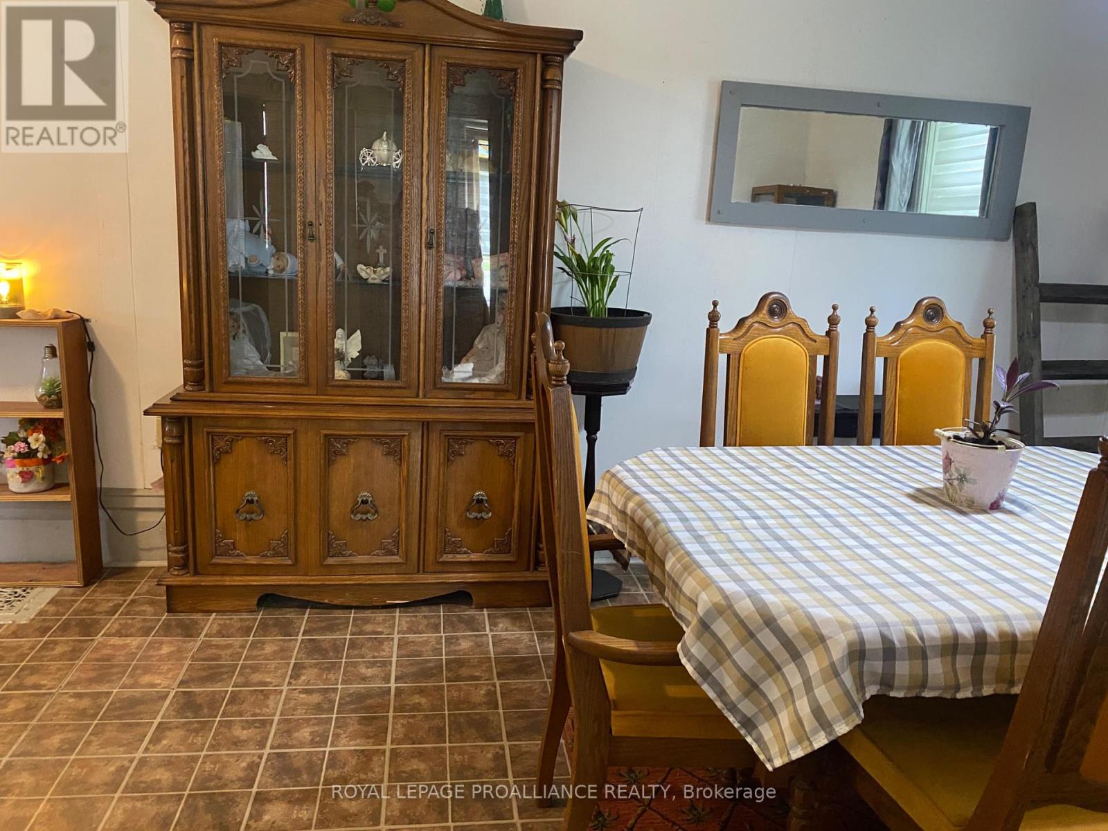 5 Mathison Street W, Havelock-Belmont-Methuen (Havelock), Ontario  K0L 1Z0 - Photo 8 - X12213774