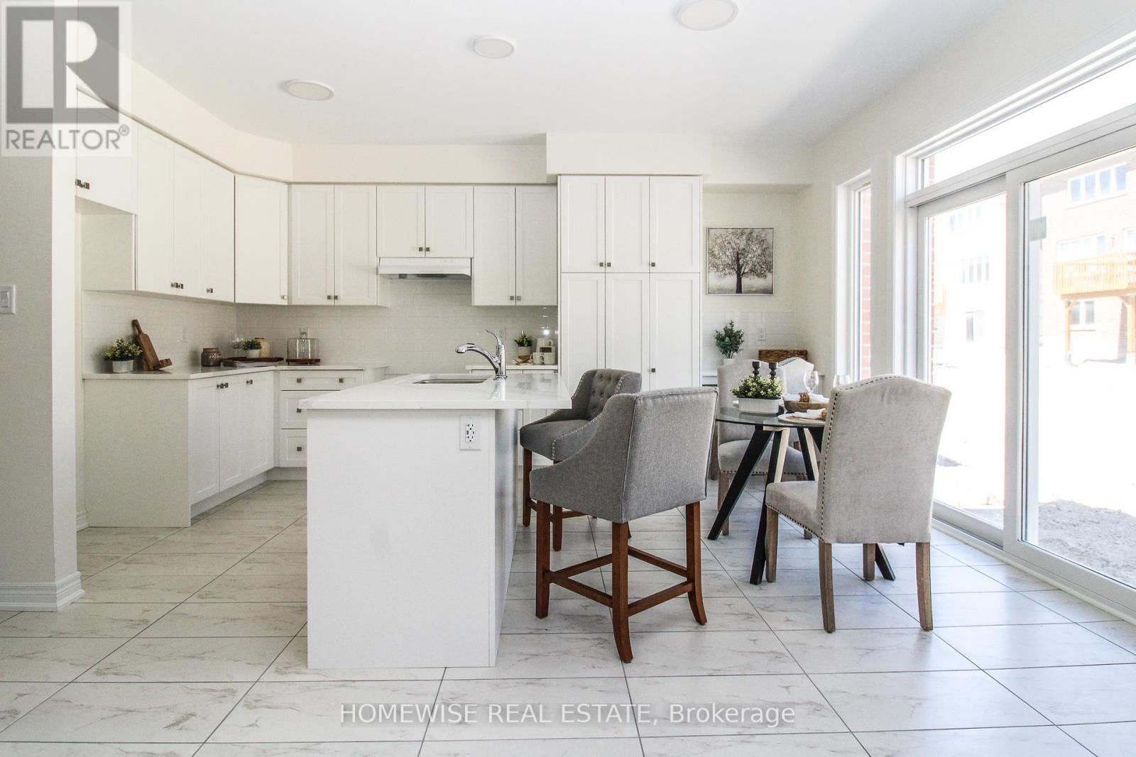 502 Clayton Avenue, Peterborough North (North), Ontario  K9K 0H5 - Photo 12 - X12213496
