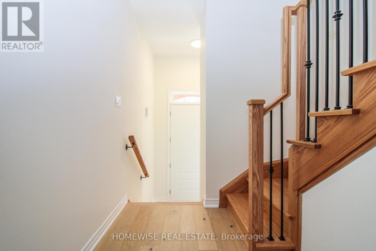 502 Clayton Avenue, Peterborough North (North), Ontario  K9K 0H5 - Photo 2 - X12213496