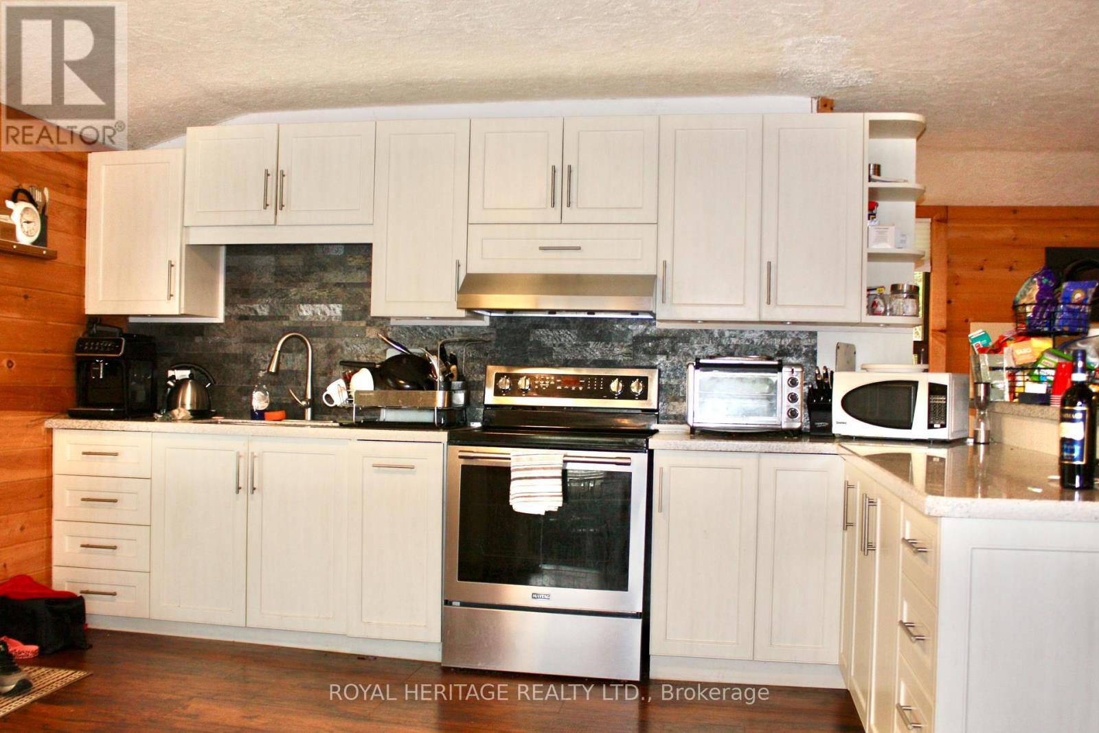 388 Island 38, Havelock-Belmont-Methuen, Ontario  K0L 2H0 - Photo 4 - X12213713