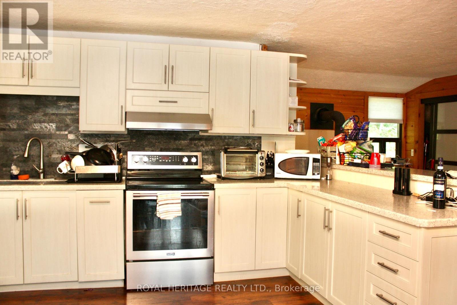 388 Island 38, Havelock-Belmont-Methuen, Ontario  K0L 2H0 - Photo 5 - X12213713