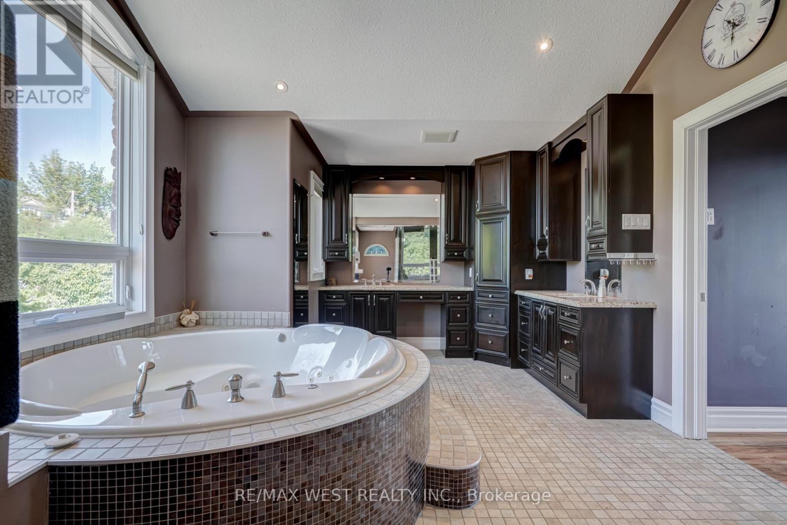 31 Wispi Shore Road, Kawartha Lakes (Emily), Ontario  K9V 0K4 - Photo 32 - X12213974