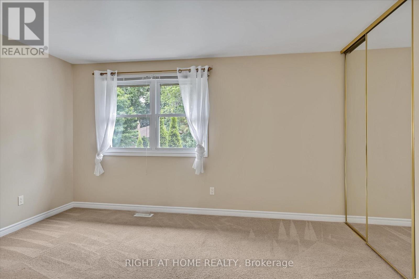 50 - 996 Sydenham Road, Peterborough South (East), Ontario  K9J 7V7 - Photo 11 - X12214527