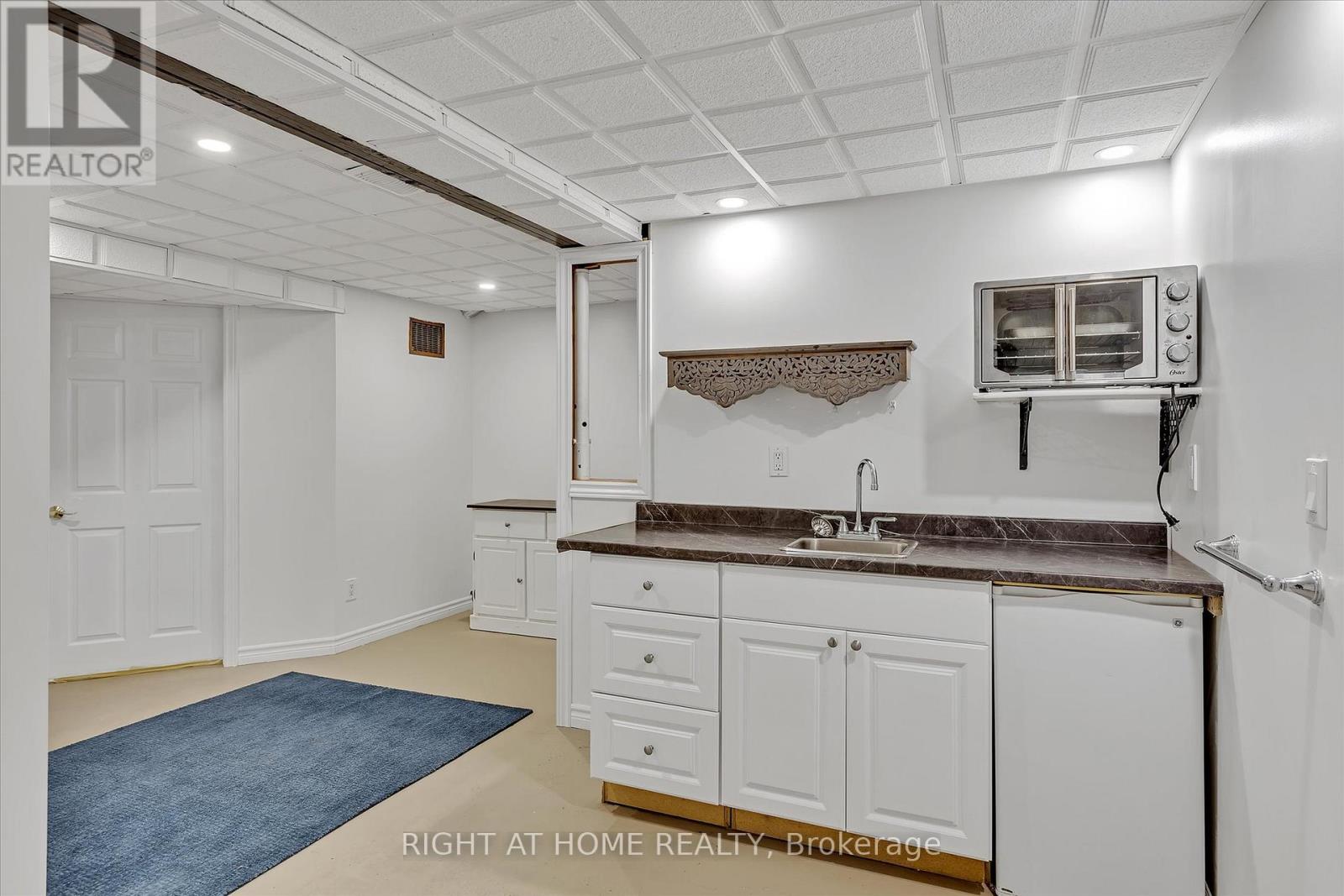 50 - 996 Sydenham Road, Peterborough South (East), Ontario  K9J 7V7 - Photo 16 - X12214527
