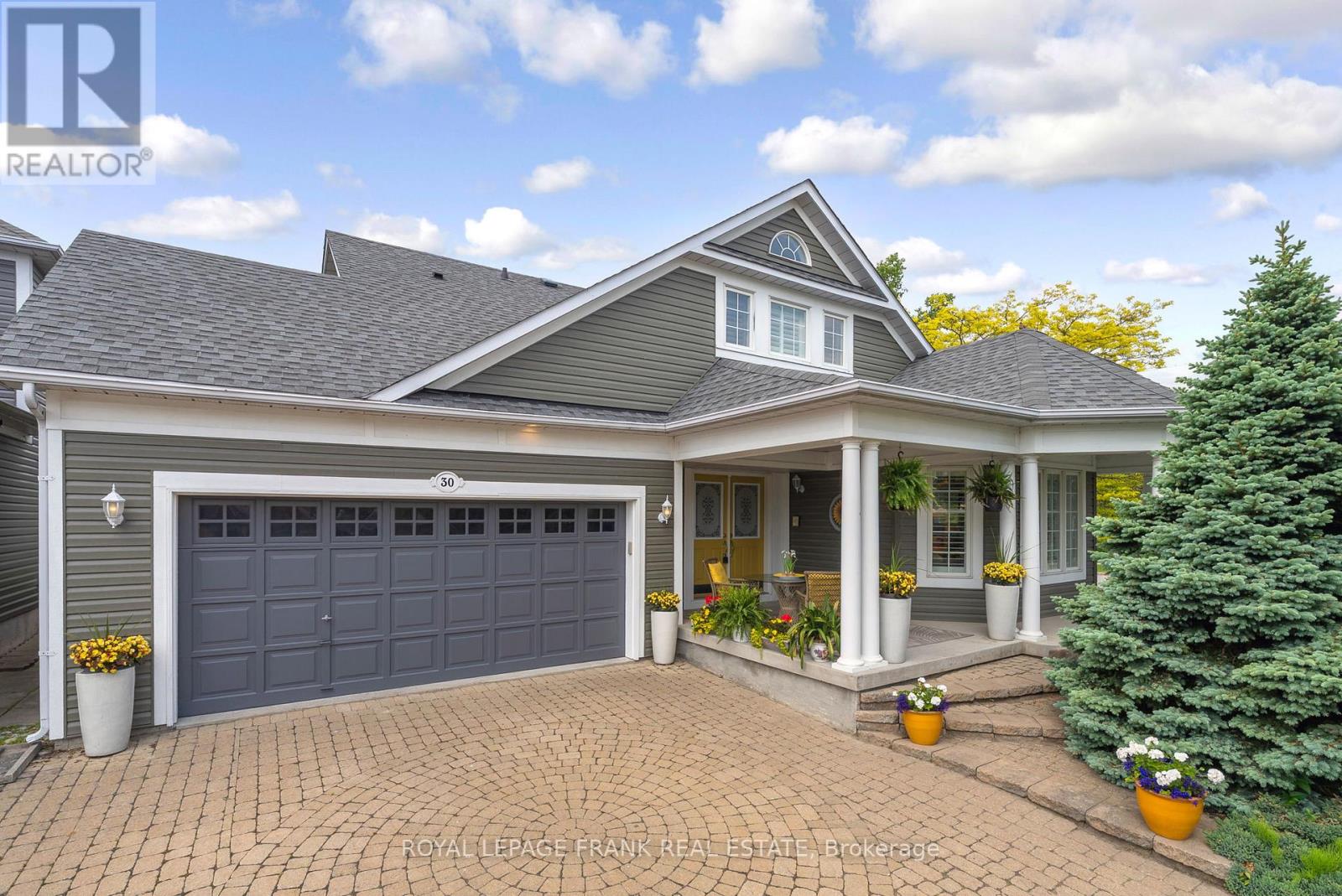 30 CARVETH CRESCENT, clarington (newcastle), Ontario