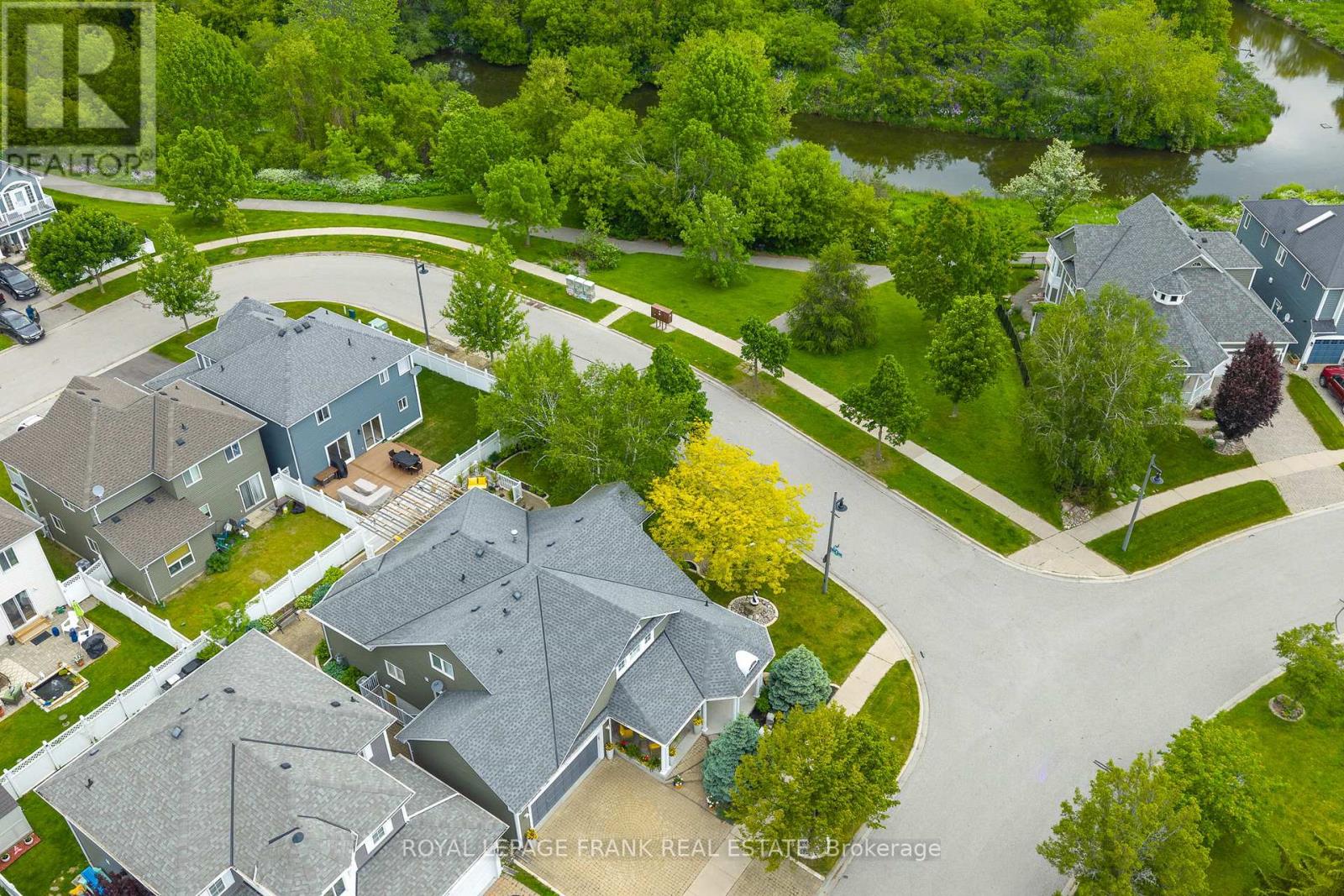 30 Carveth Crescent, Clarington (Newcastle), Ontario  L1B 1N3 - Photo 3 - E12214956