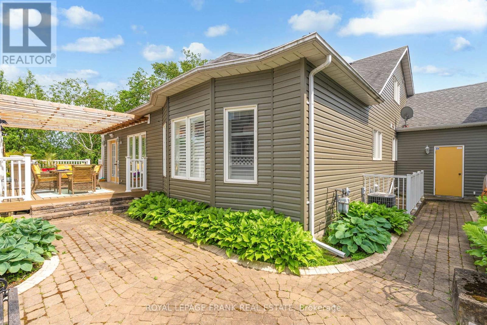 30 Carveth Crescent, Clarington (Newcastle), Ontario  L1B 1N3 - Photo 45 - E12214956