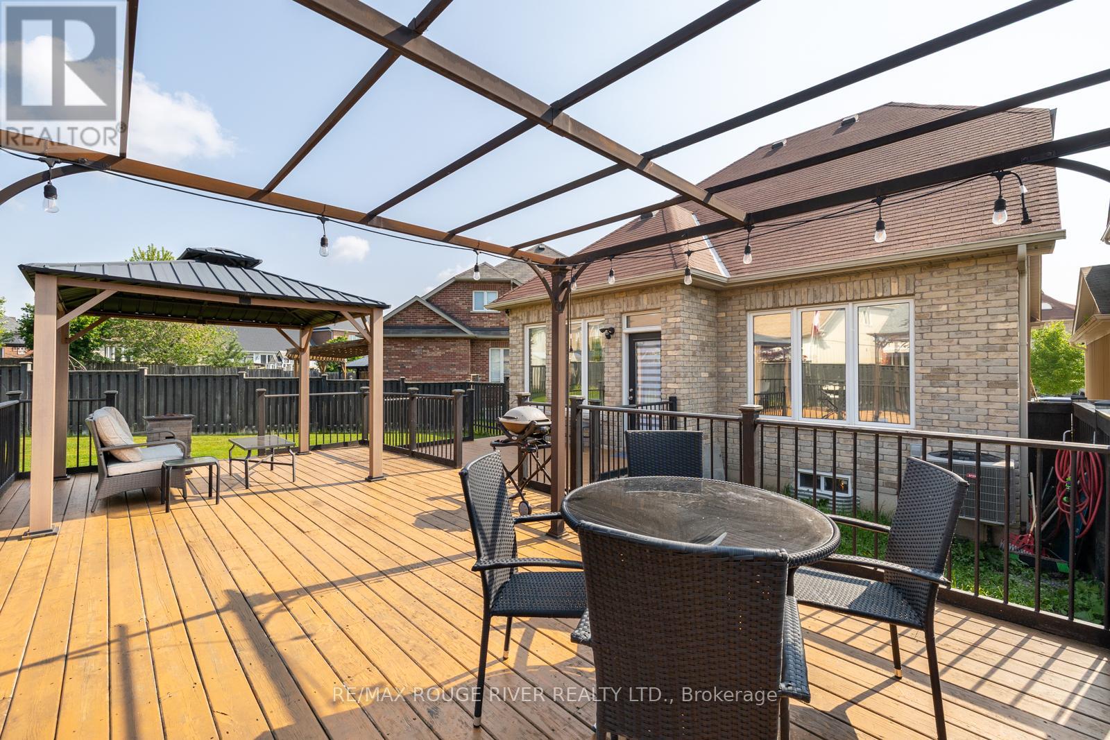 54 Erskine Drive, Clarington (Newcastle), Ontario  L1B 0C8 - Photo 43 - E12215158
