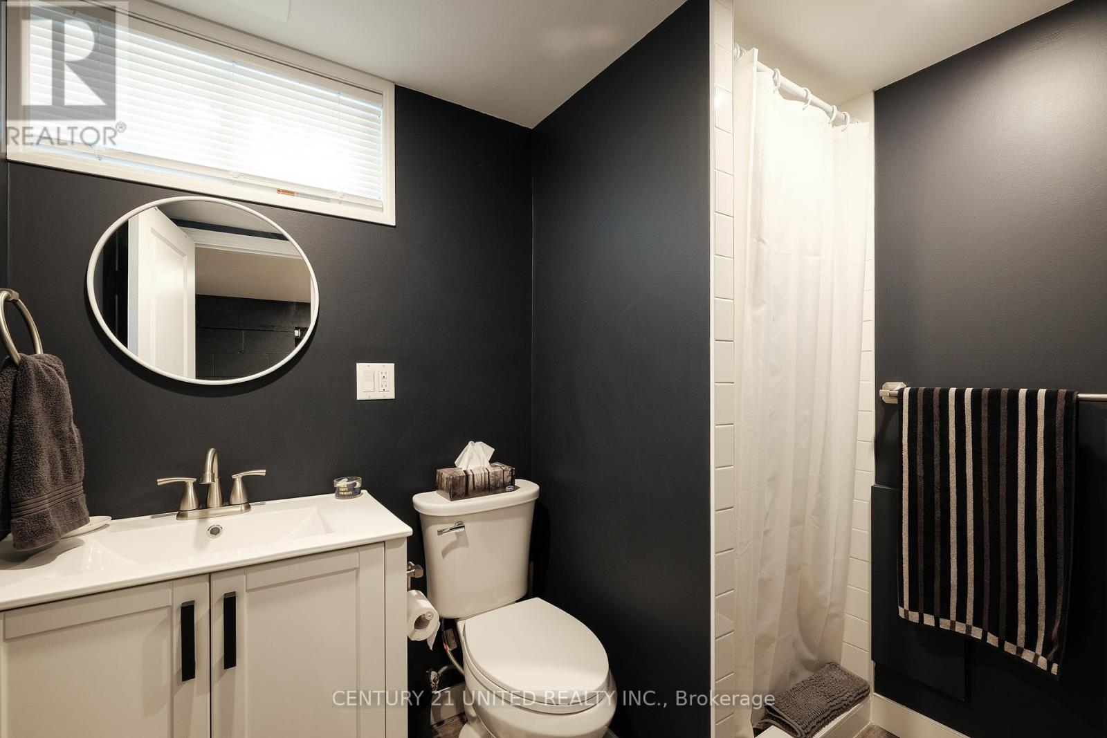 644 Crawford Drive, Peterborough South (West), Ontario  K9J 3W6 - Photo 21 - X12215074