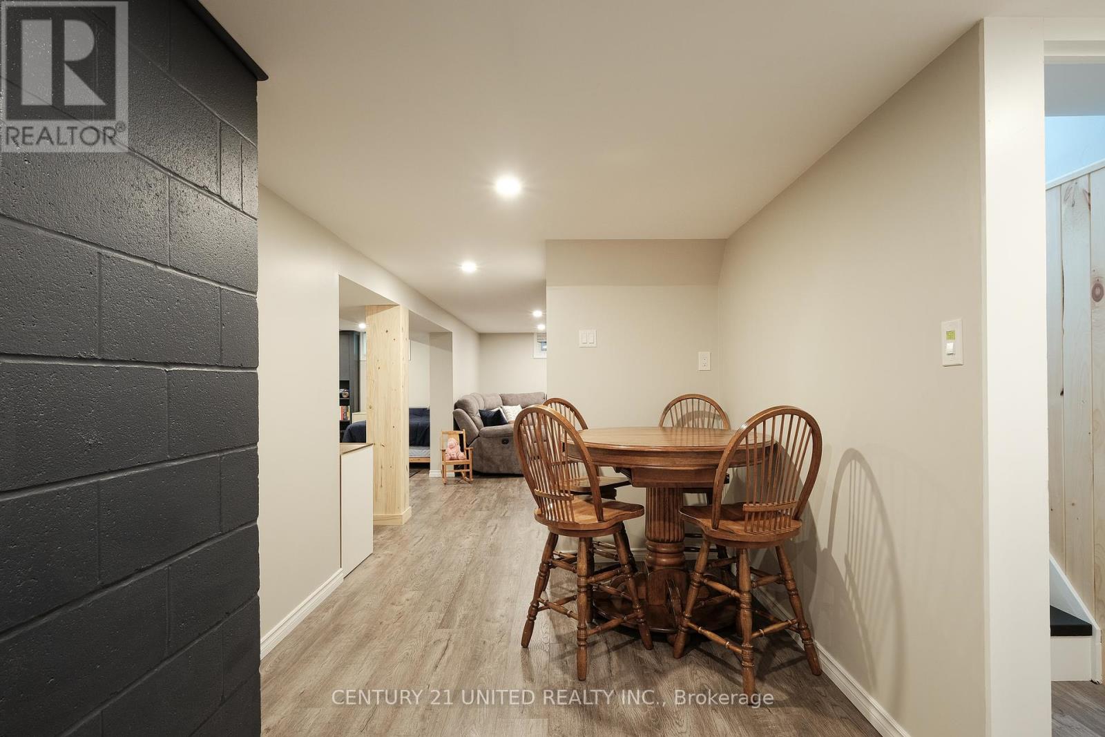644 Crawford Drive, Peterborough South (West), Ontario  K9J 3W6 - Photo 22 - X12215074