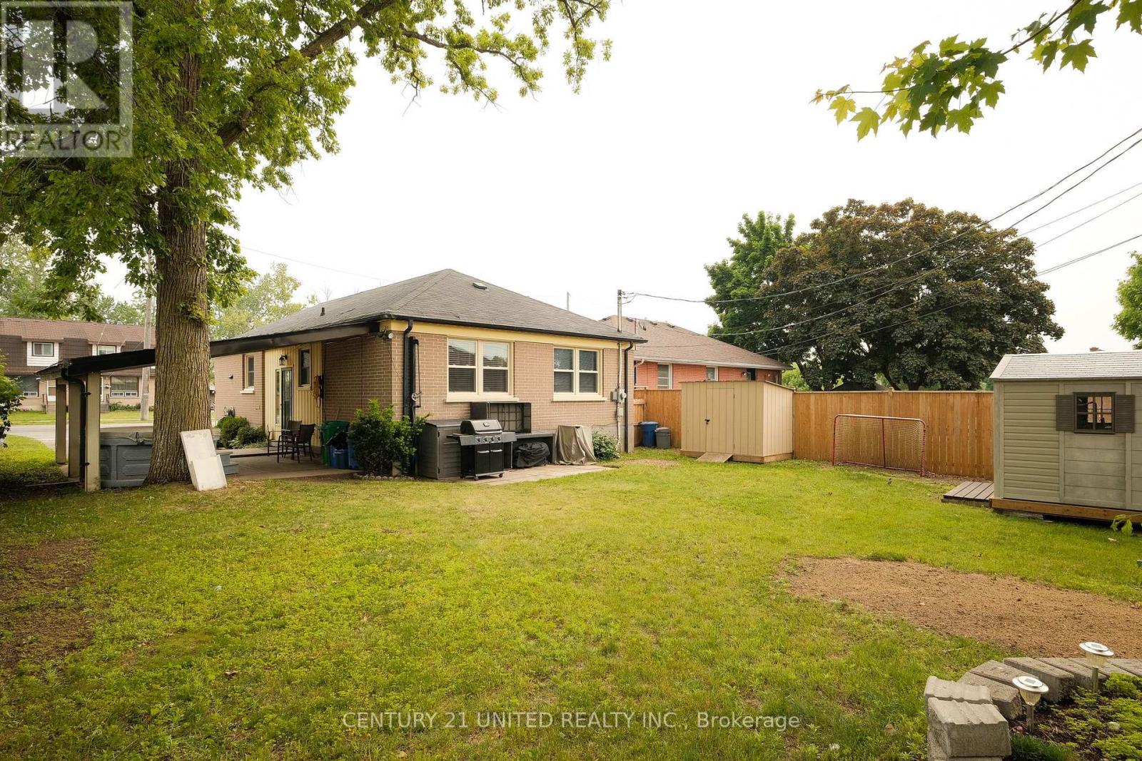 644 Crawford Drive, Peterborough South (West), Ontario  K9J 3W6 - Photo 38 - X12215074