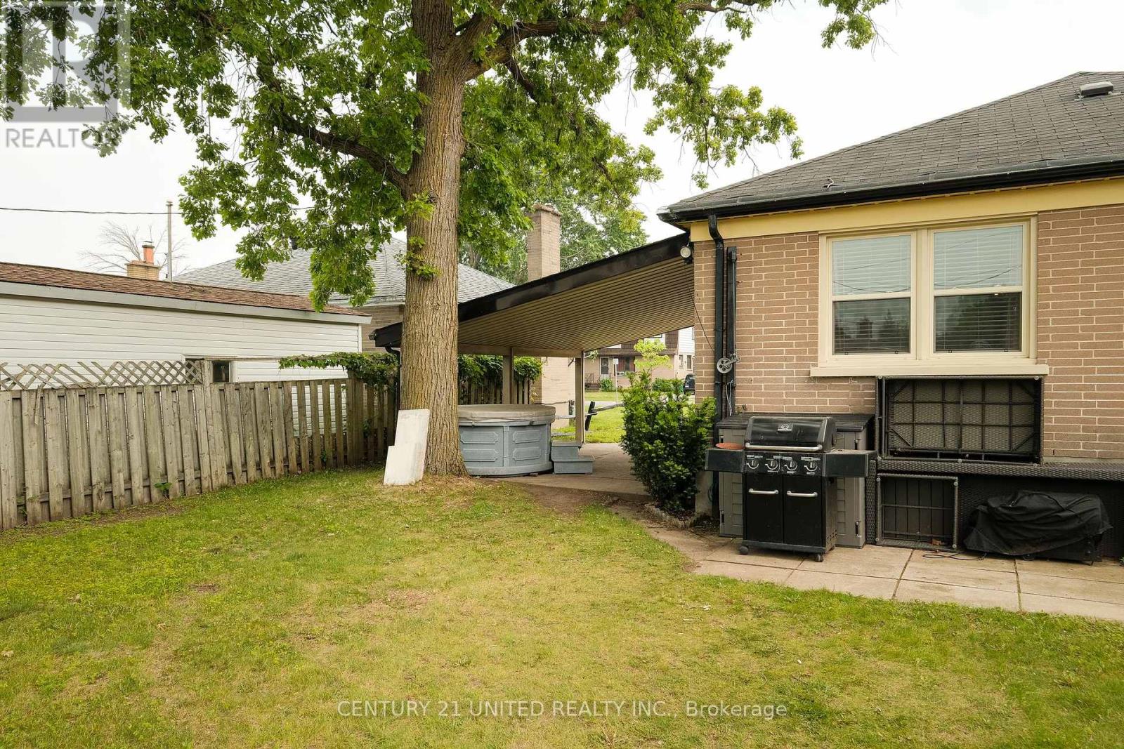 644 Crawford Drive, Peterborough South (West), Ontario  K9J 3W6 - Photo 41 - X12215074