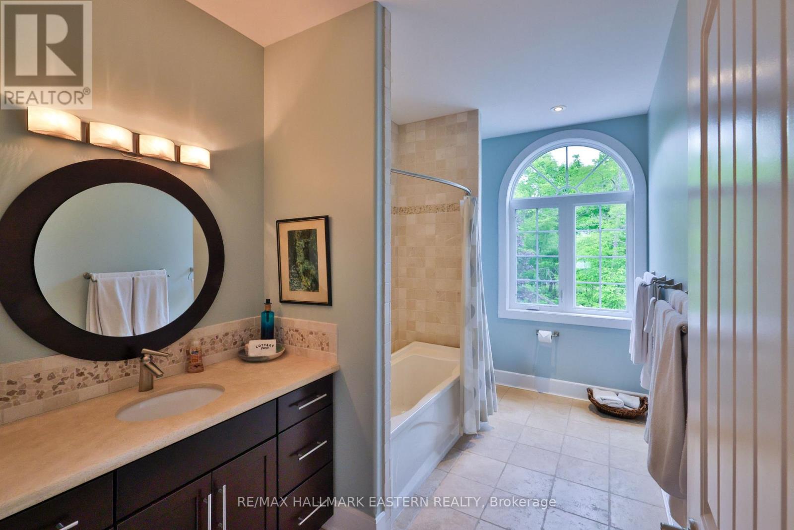 22 Fraser Estates Lane, North Kawartha, Ontario  K0L 3E0 - Photo 32 - X12215142
