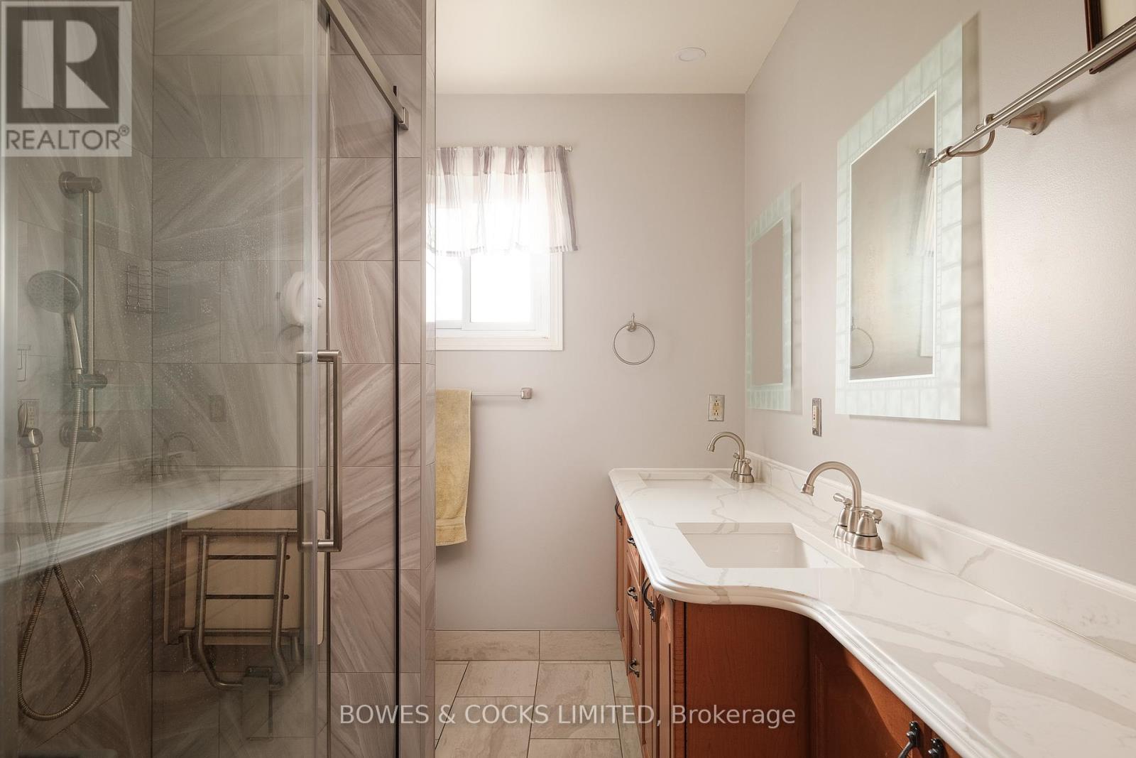 1483 Clearview Drive, Peterborough West (Central), Ontario  K9K 2A6 - Photo 17 - X12215147