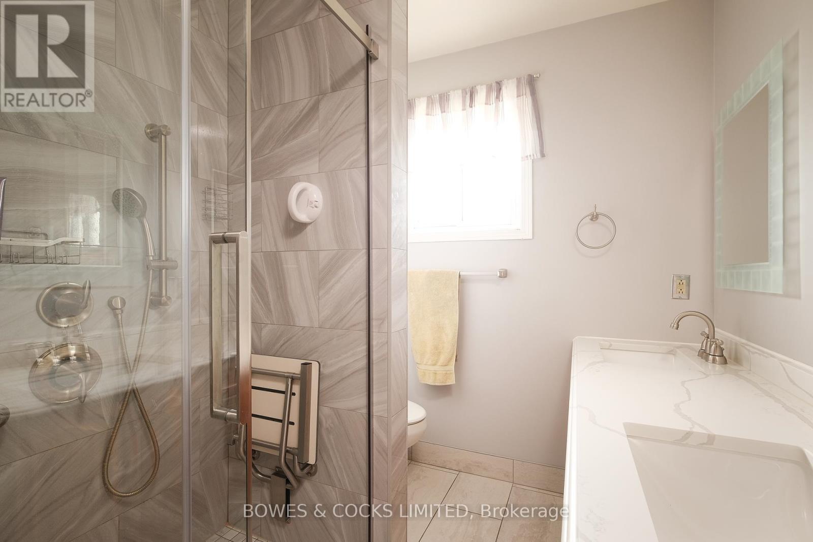 1483 Clearview Drive, Peterborough West (Central), Ontario  K9K 2A6 - Photo 18 - X12215147