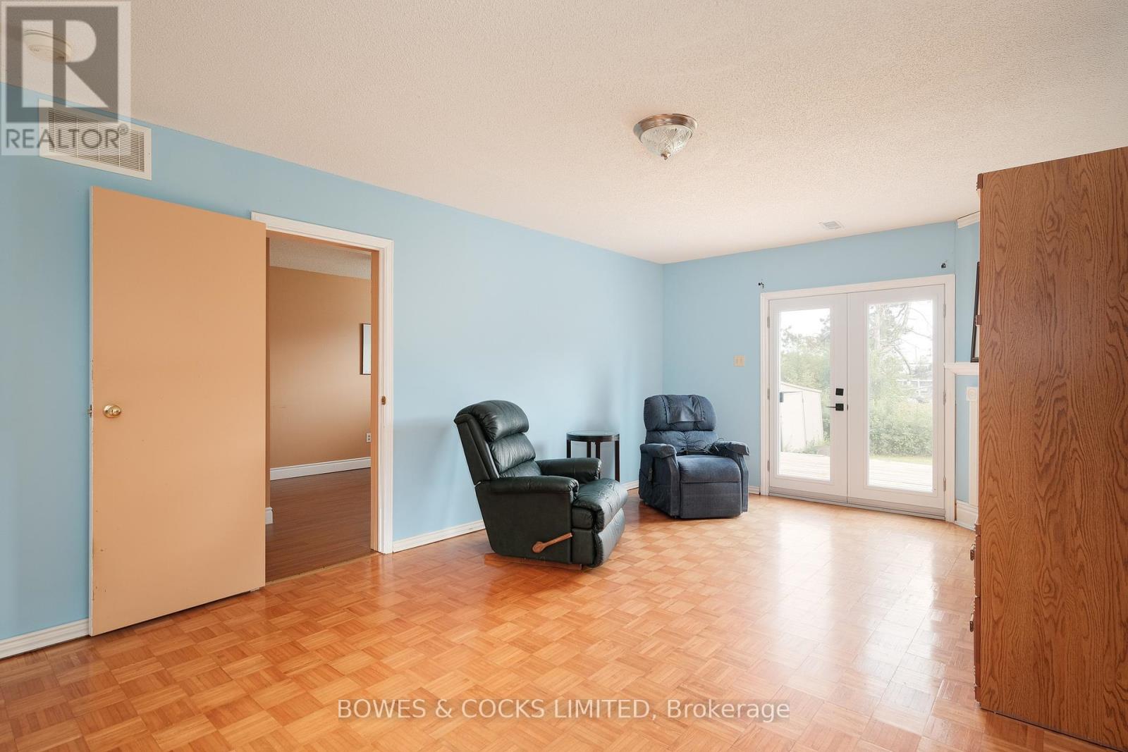 1483 Clearview Drive, Peterborough West (Central), Ontario  K9K 2A6 - Photo 24 - X12215147