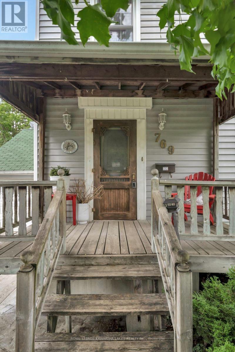 769 Chesterfield Avenue, Peterborough North (South), Ontario  K9H 4Y1 - Photo 10 - X12215254
