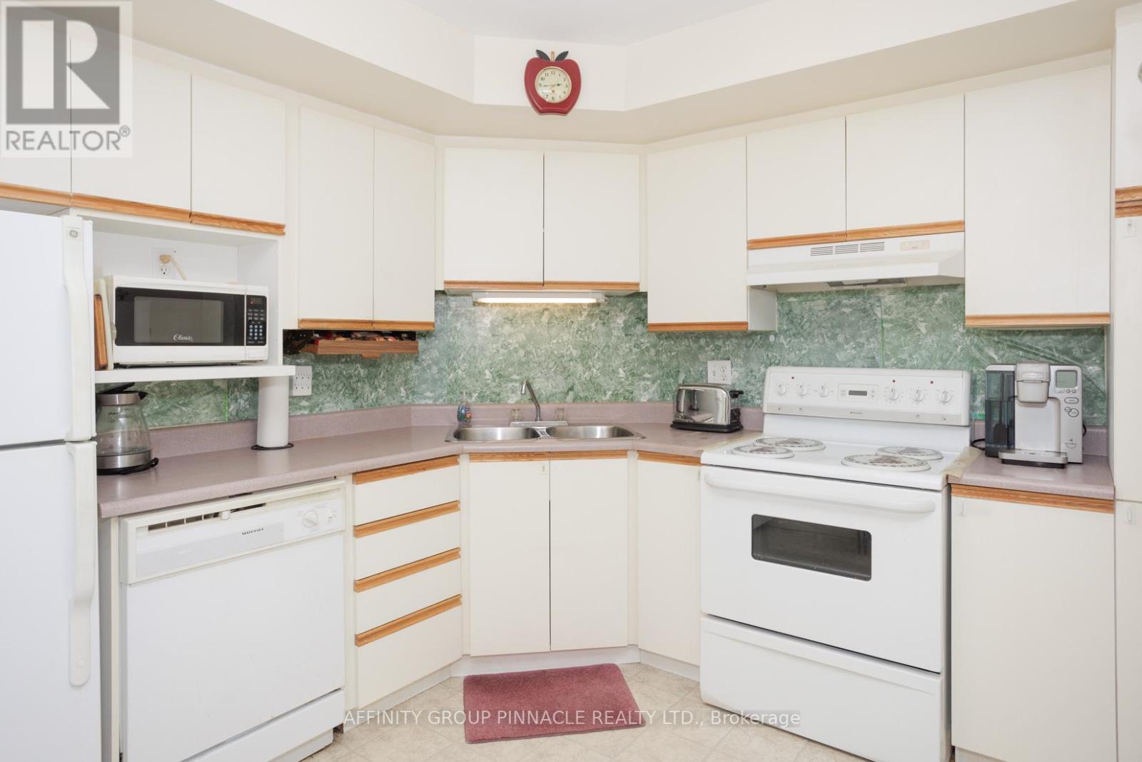 312 - 8 Huron Street, Kawartha Lakes (Lindsay), Ontario  K9V 6K3 - Photo 10 - X12215353